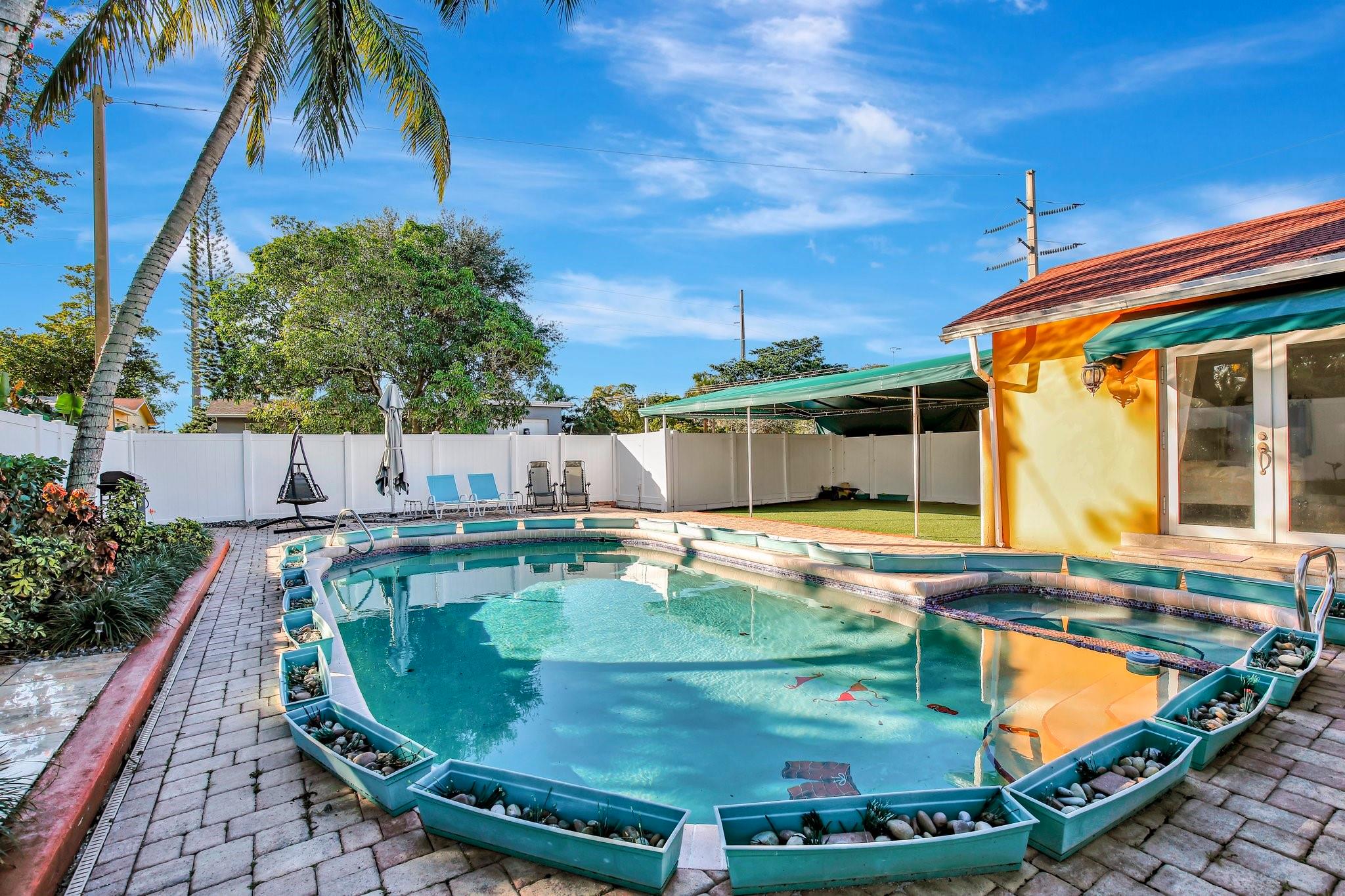 Hollywood Hills Amd 6-31 - Residential