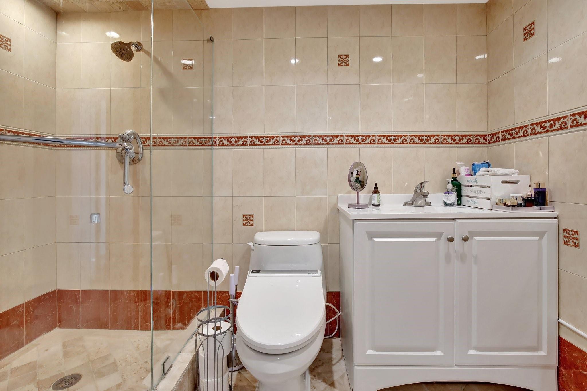 Hollywood Hills Amd 6-31 - Residential