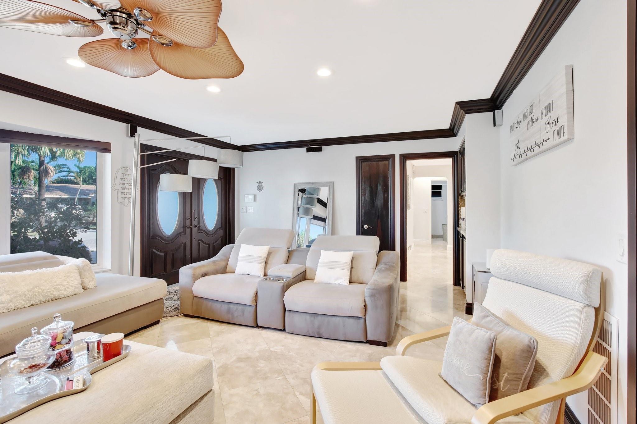 Hollywood Hills Amd 6-31 - Residential