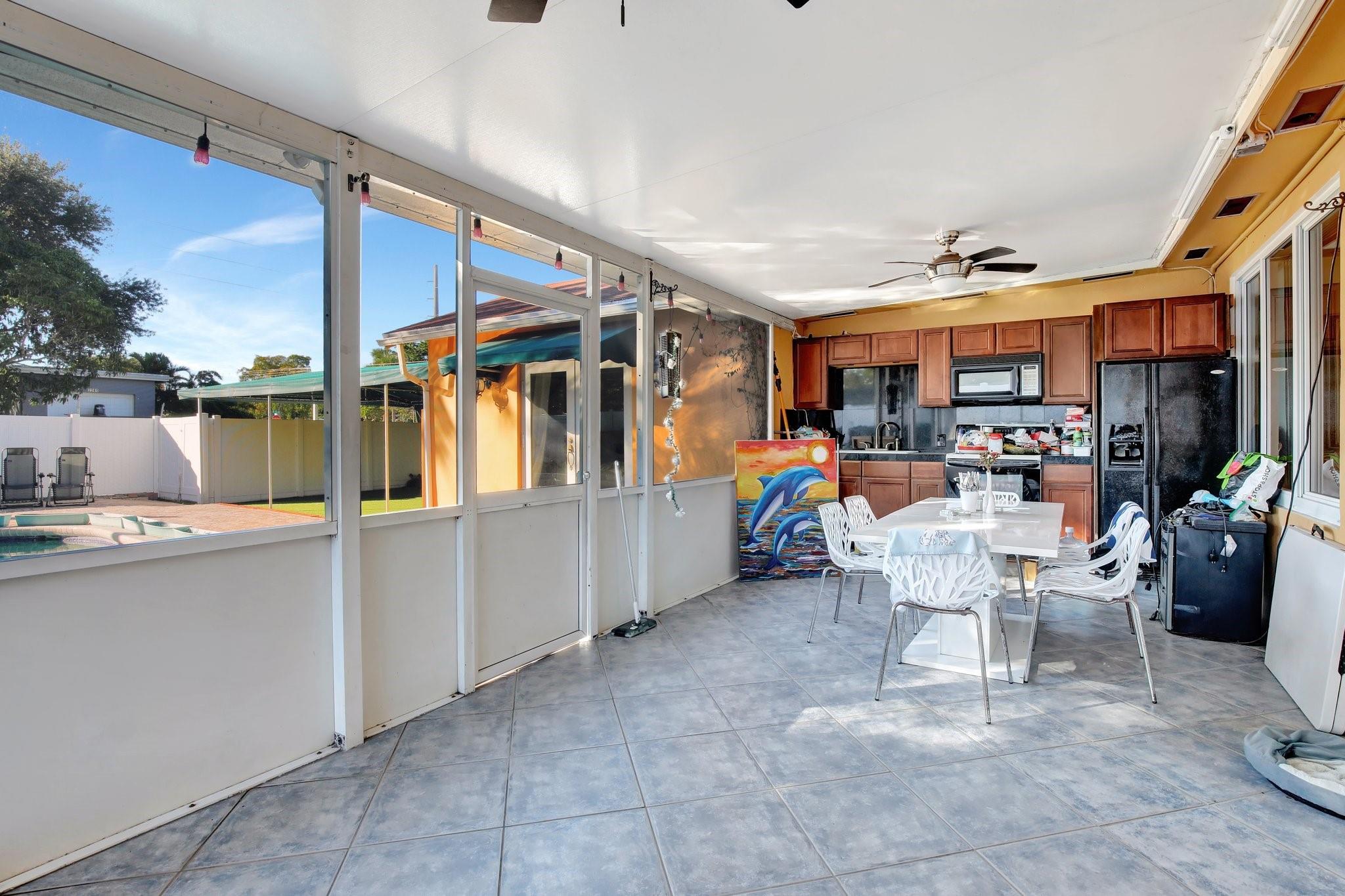 Hollywood Hills Amd 6-31 - Residential