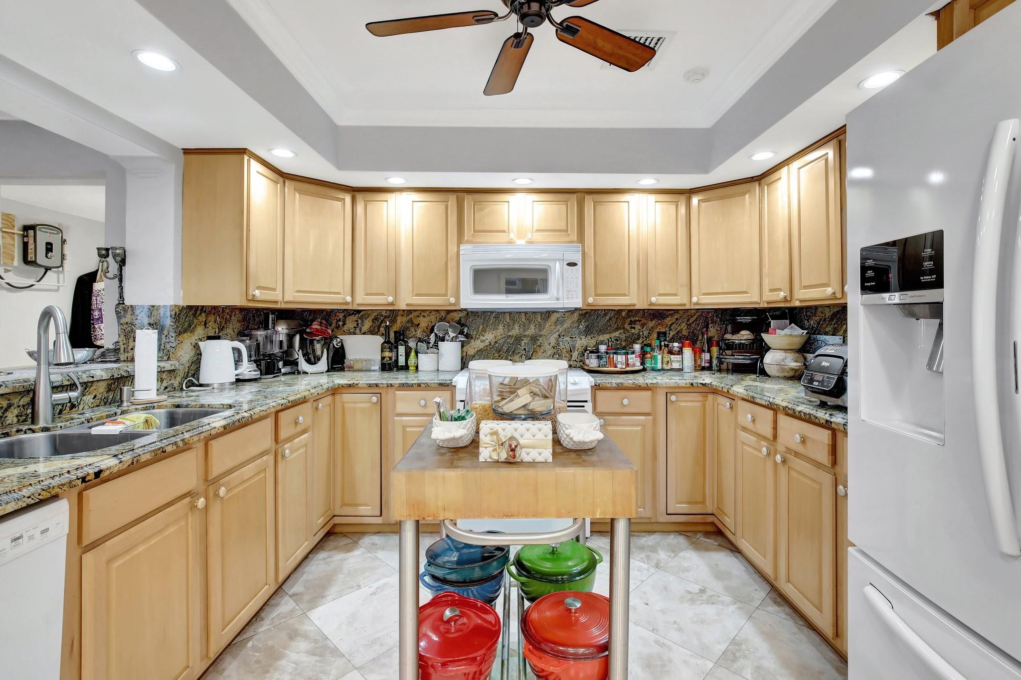 Hollywood Hills Amd 6-31 - Residential