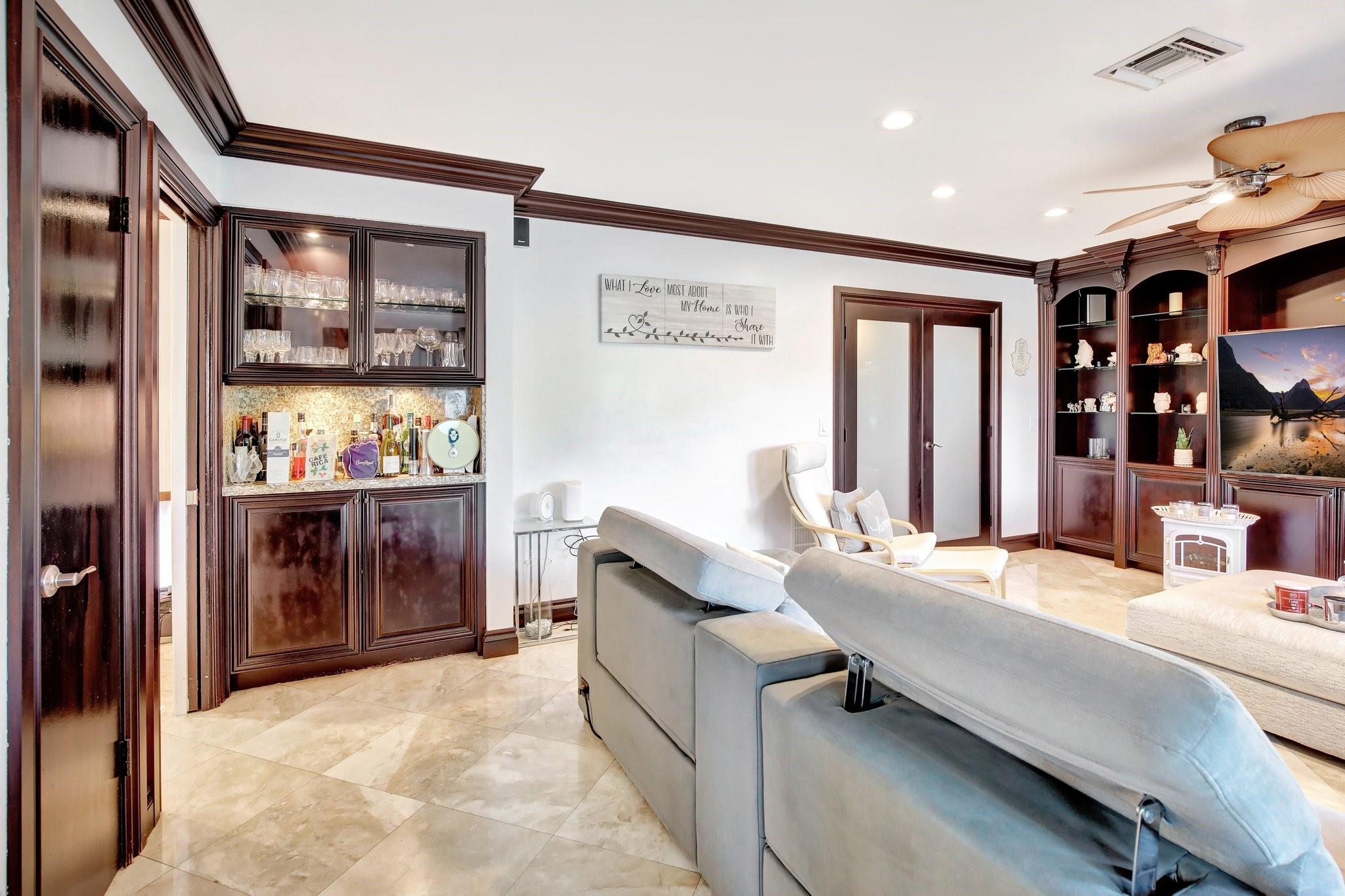 Hollywood Hills Amd 6-31 - Residential