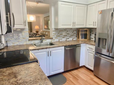 7185 Huntington Lane 405 Delray Beach FL 33446