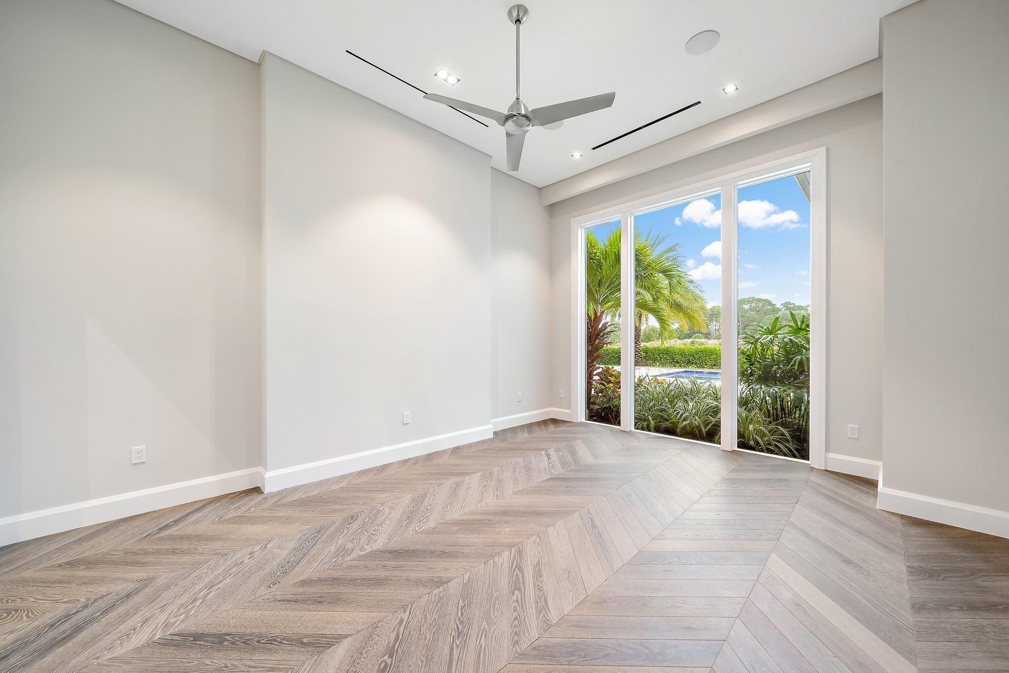 OLD PALM 4 - Residential