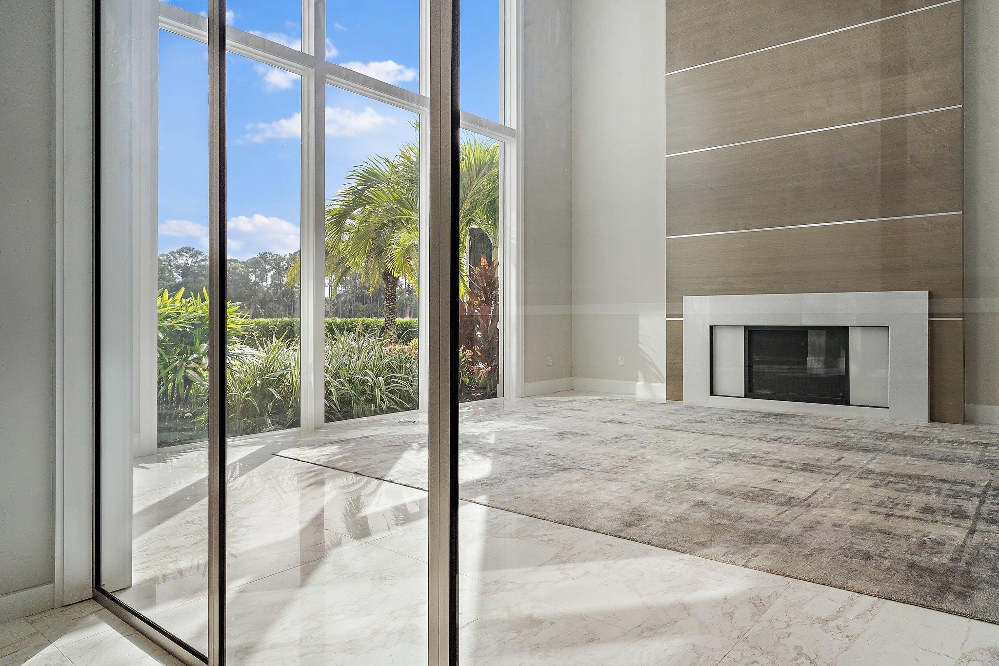 OLD PALM 4 - Residential