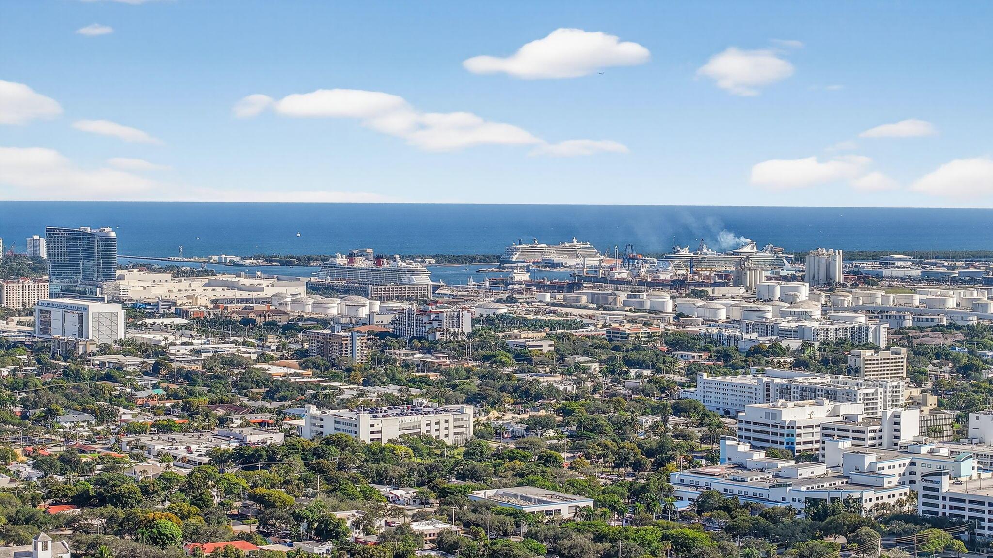 CROISSANT PARK SOUTH RIVE - Residential