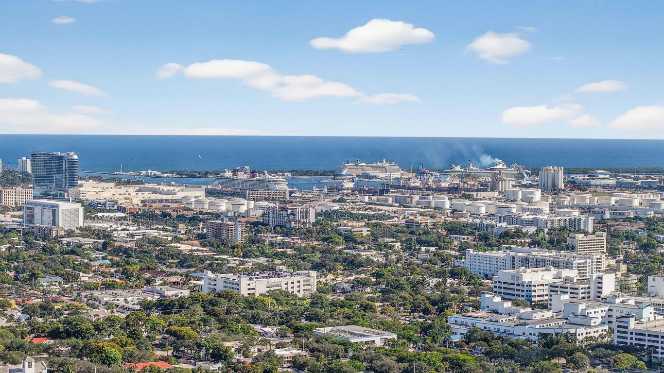 CROISSANT PARK SOUTH RIVER SEC - Residential