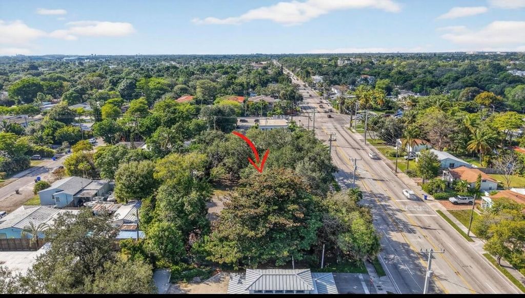 Photo of 314 SW 12th Street, Fort Lauderdale, FL 33315 (MLS # R11145679)