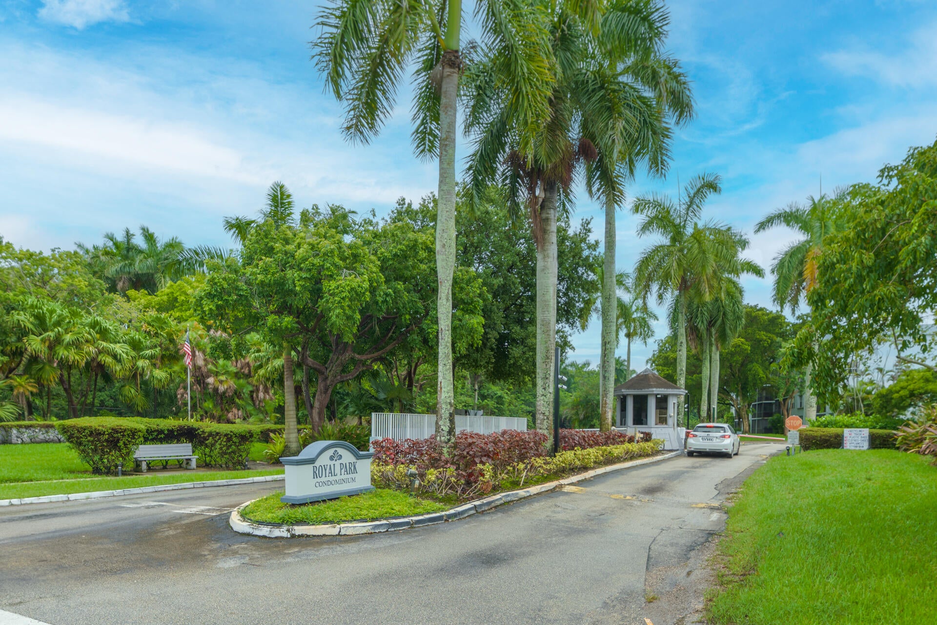 101 ROYAL PARK Drive 1C