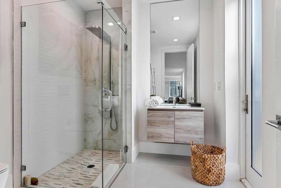 QUEENS ISLAND PRESERVE - Residential