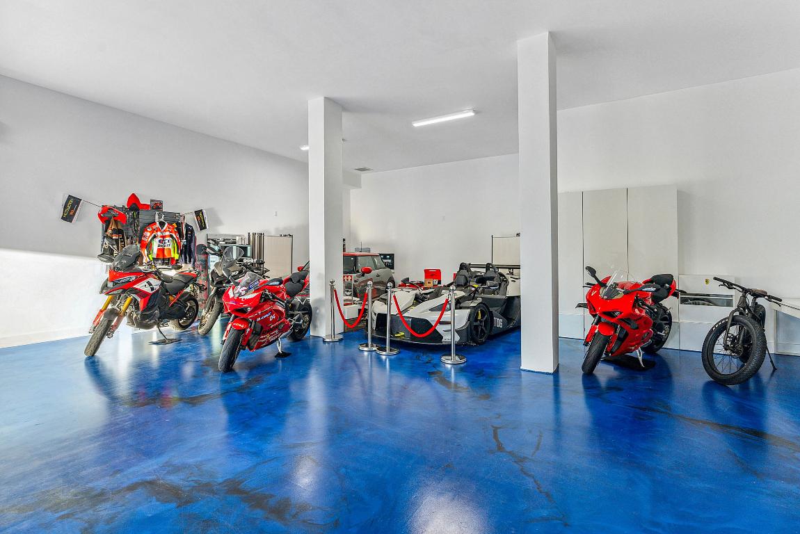 QUEENS ISLAND PRESERVE - Residential