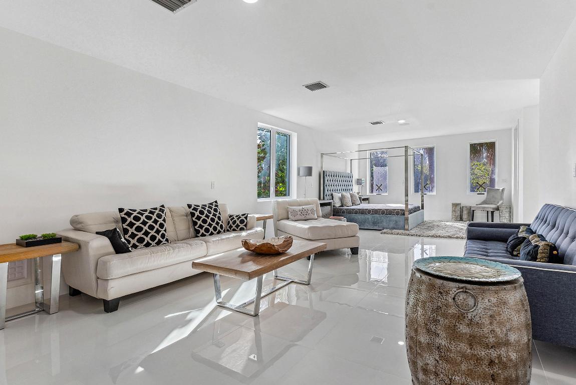 QUEENS ISLAND PRESERVE - Residential