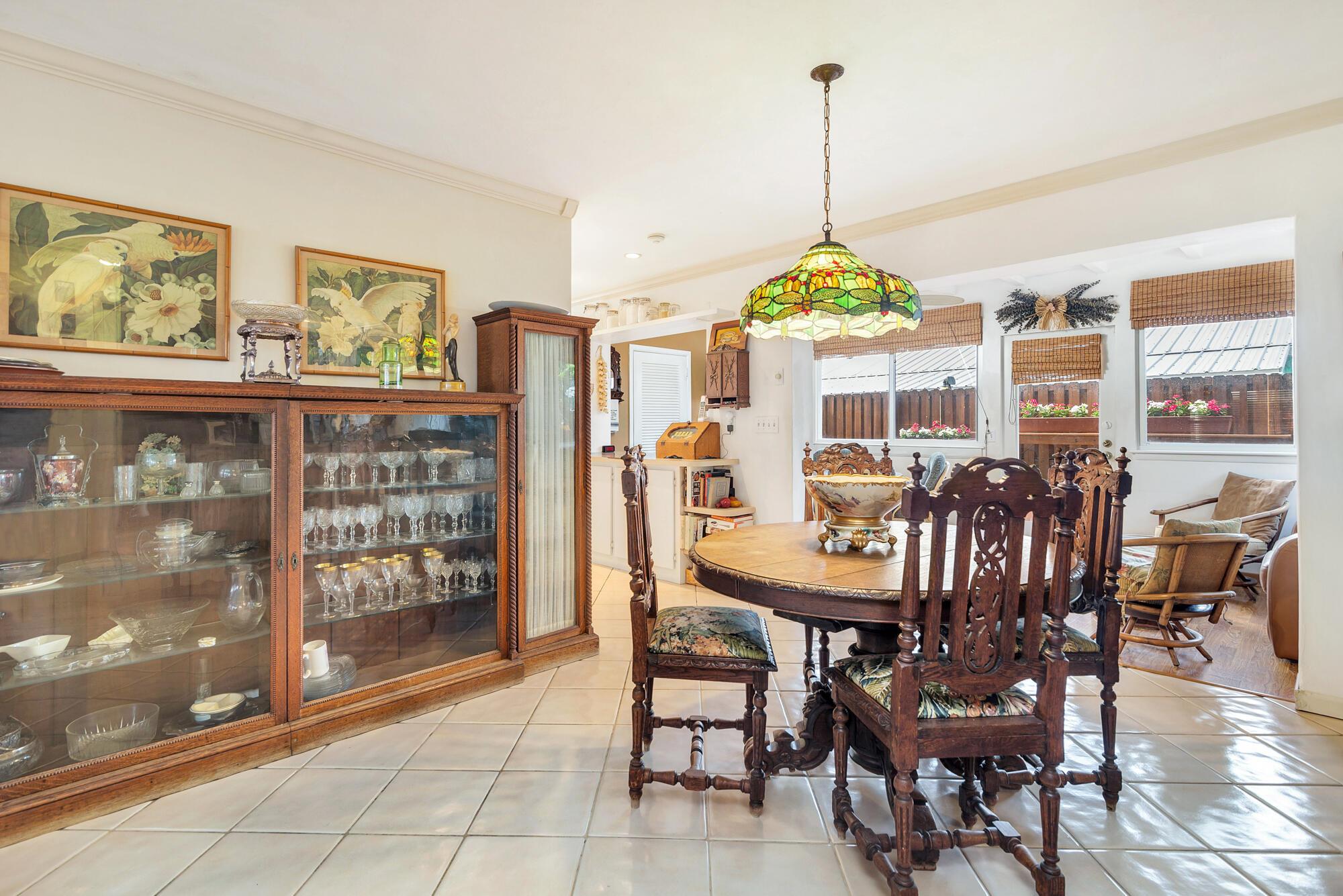 PALM BEACH SHORE ACRES - Residential