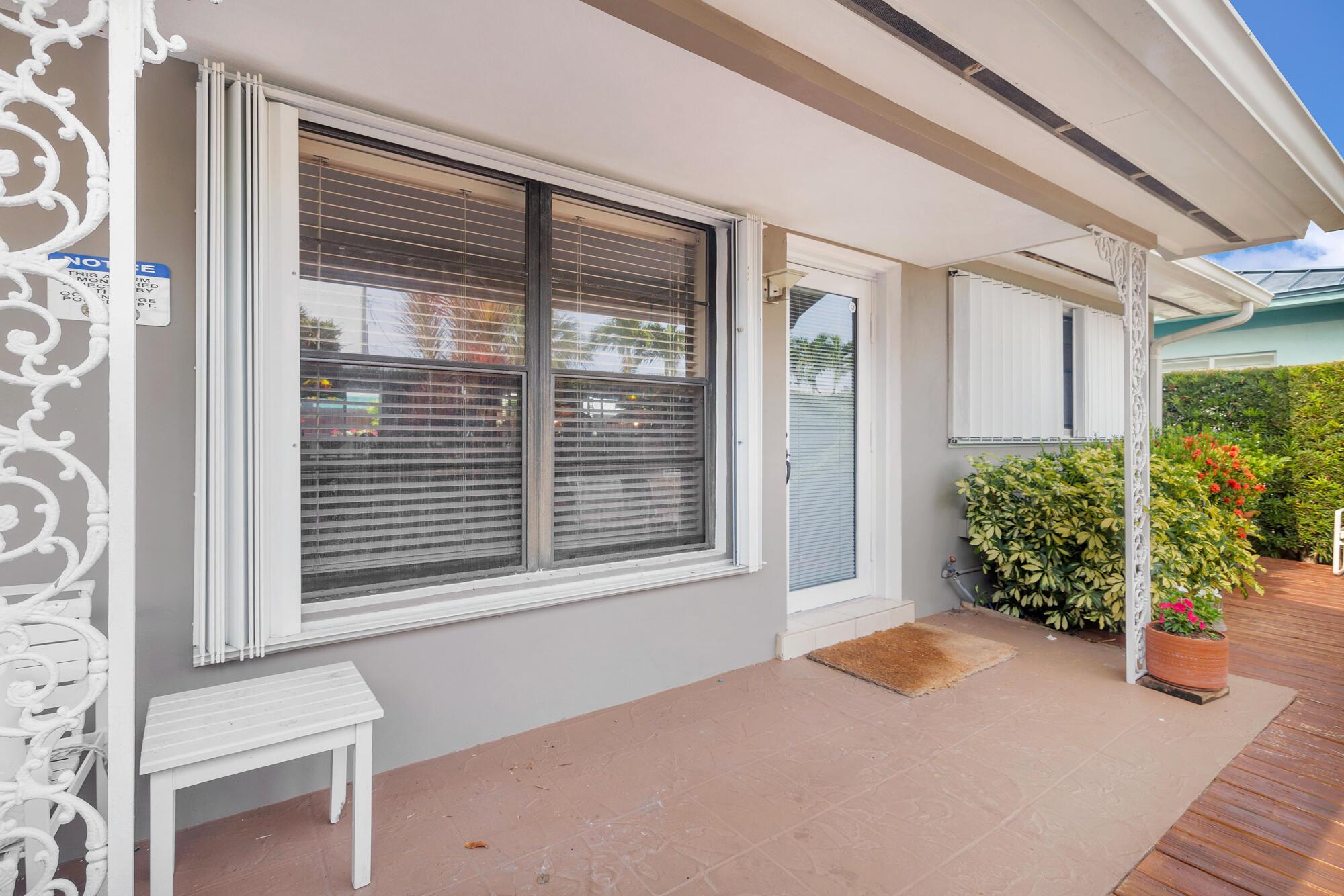 PALM BEACH SHORE ACRES - Residential