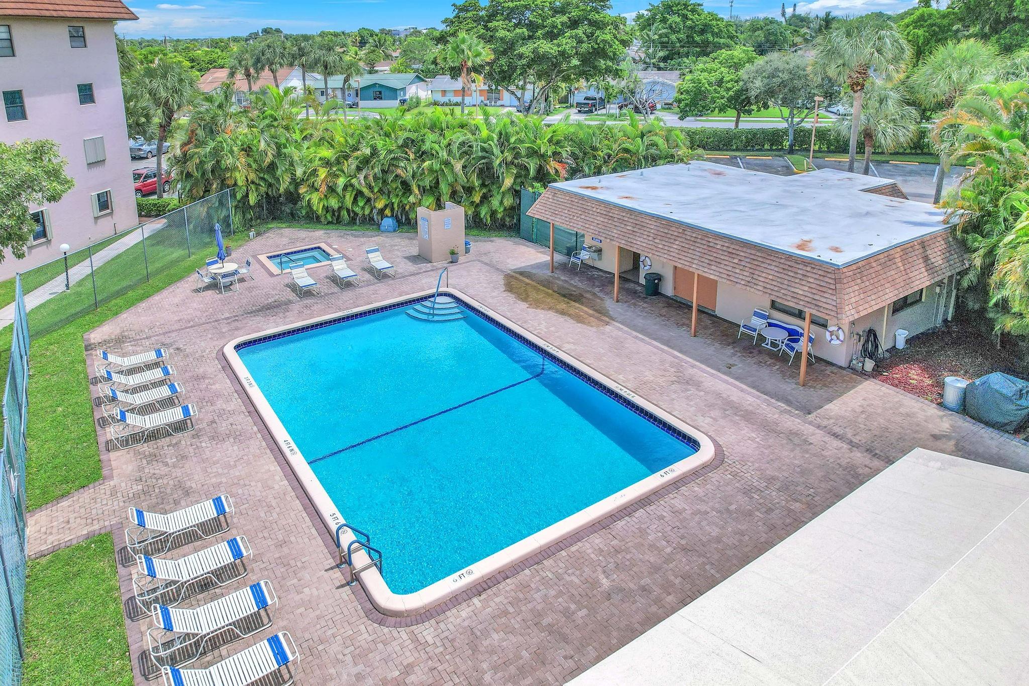 LAKES OF CARRIAGE HILLS - Residential
