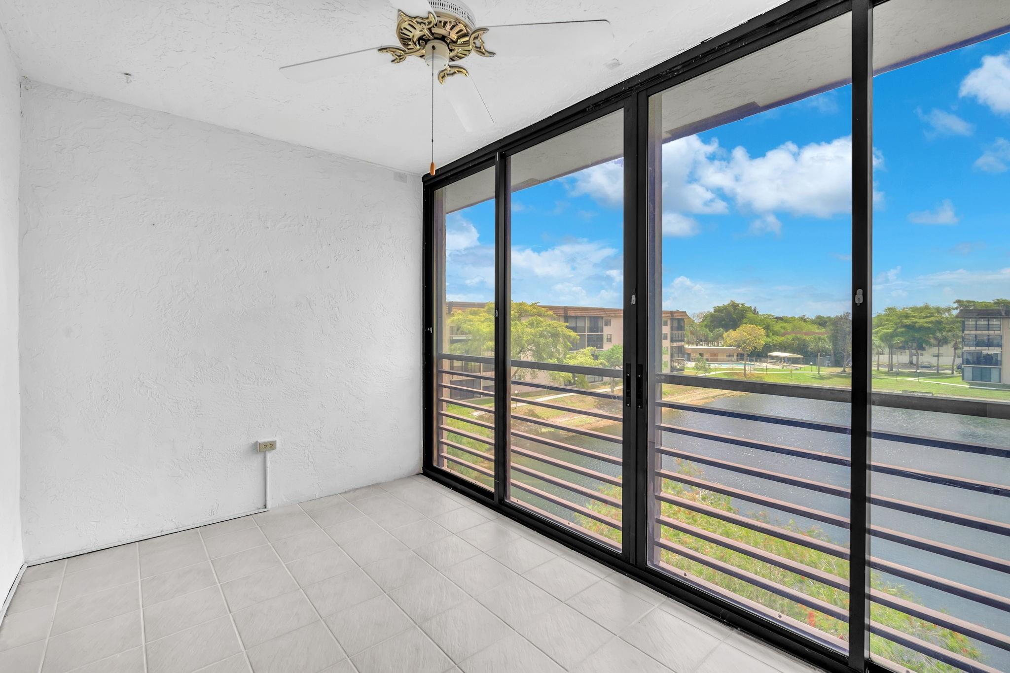 LAKES OF CARRIAGE HILLS - Residential