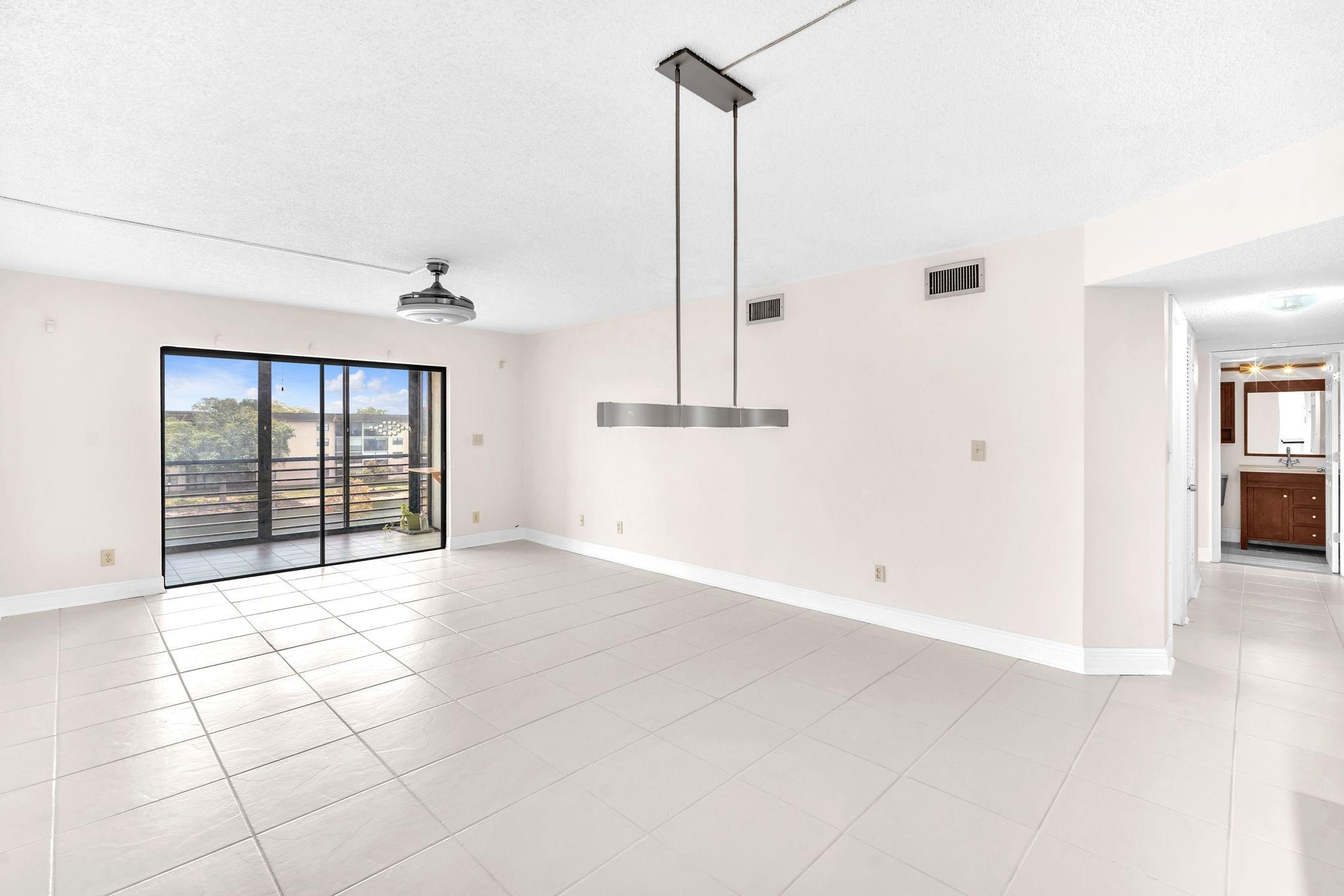 LAKES OF CARRIAGE HILLS - Residential