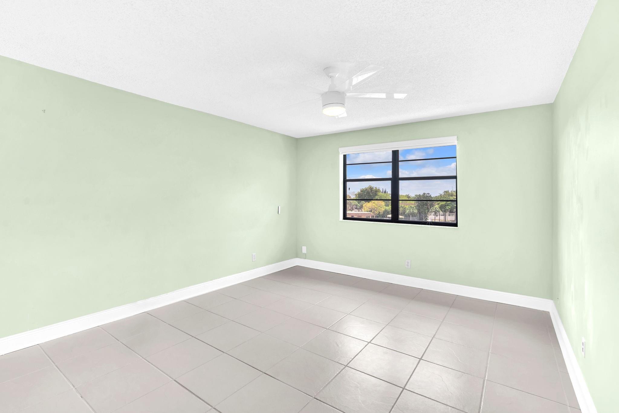 LAKES OF CARRIAGE HILLS - Residential