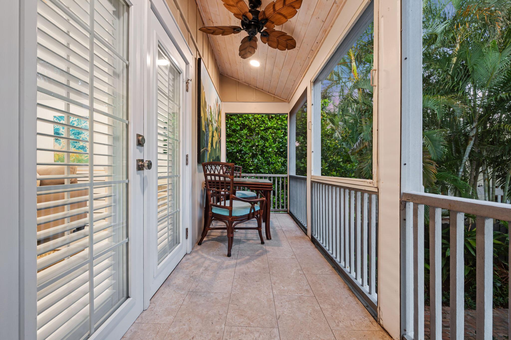 235 Dyer Road Treehouse