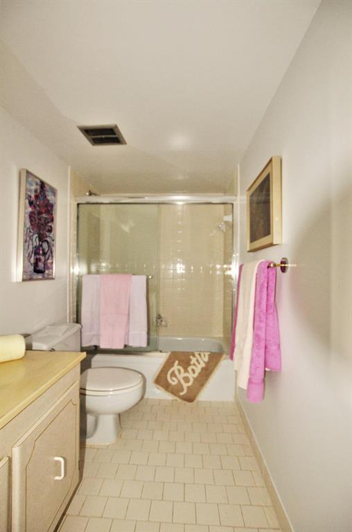 Barclay Condominium - Residential Lease