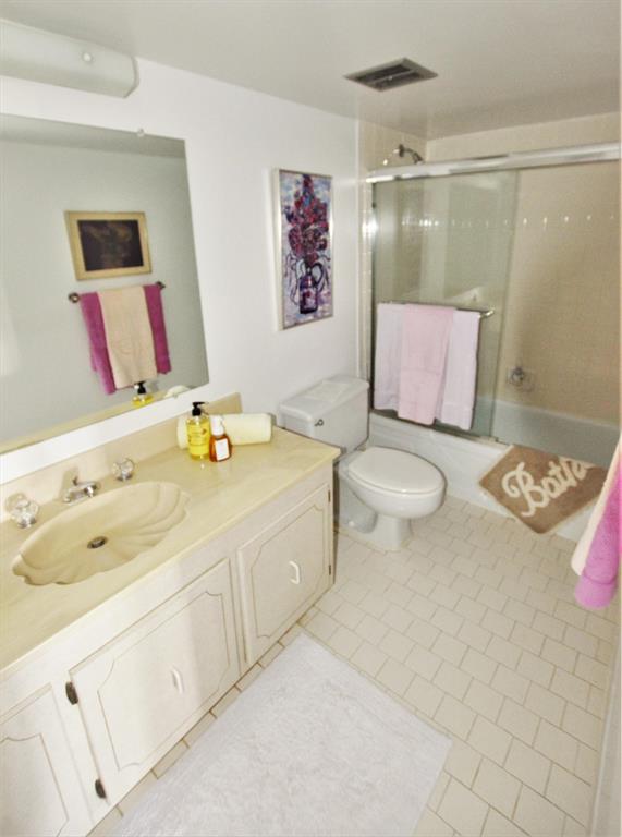 Barclay Condominium - Residential Lease