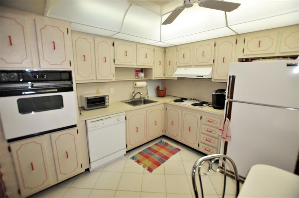 Barclay Condominium - Residential Lease