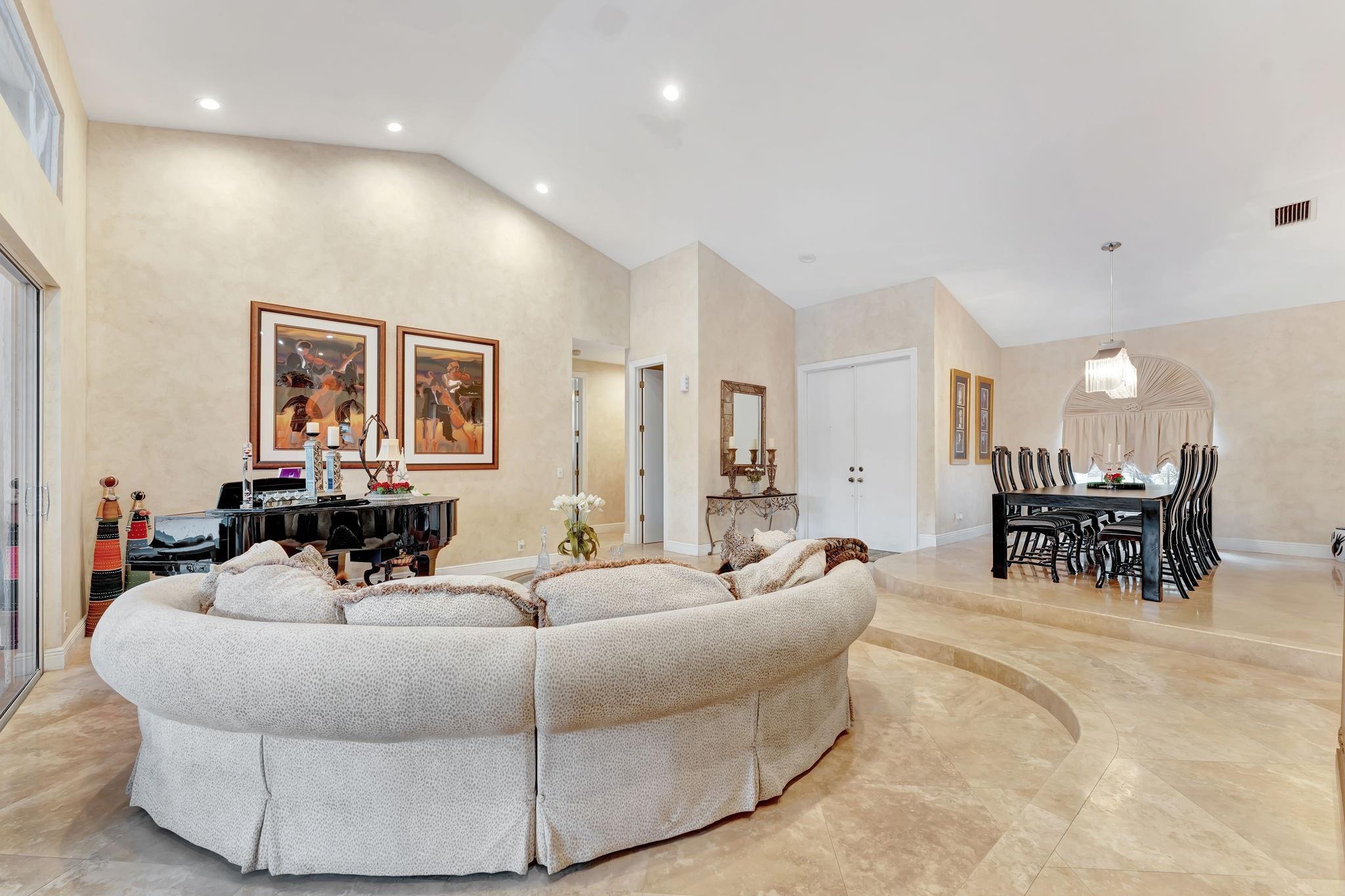 Eagle Point 127-12 B - Residential