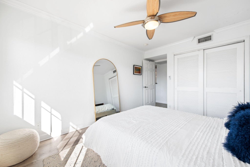 Photo of 1515 E BROWARD Boulevard #401, Fort Lauderdale, FL 33301 (MLS # B26094100)