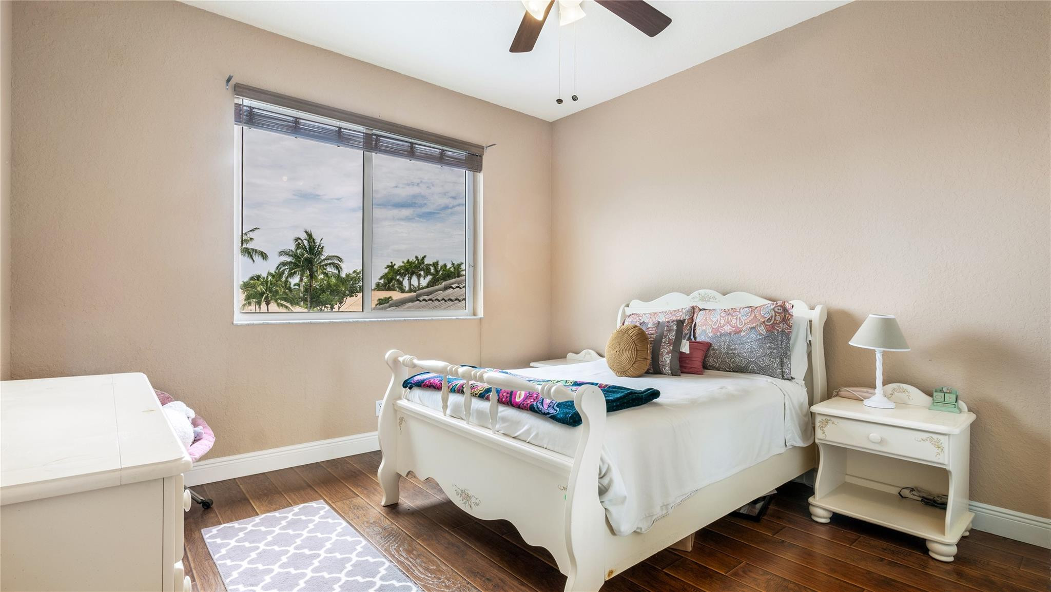 PARKLAND ISLES - Residential