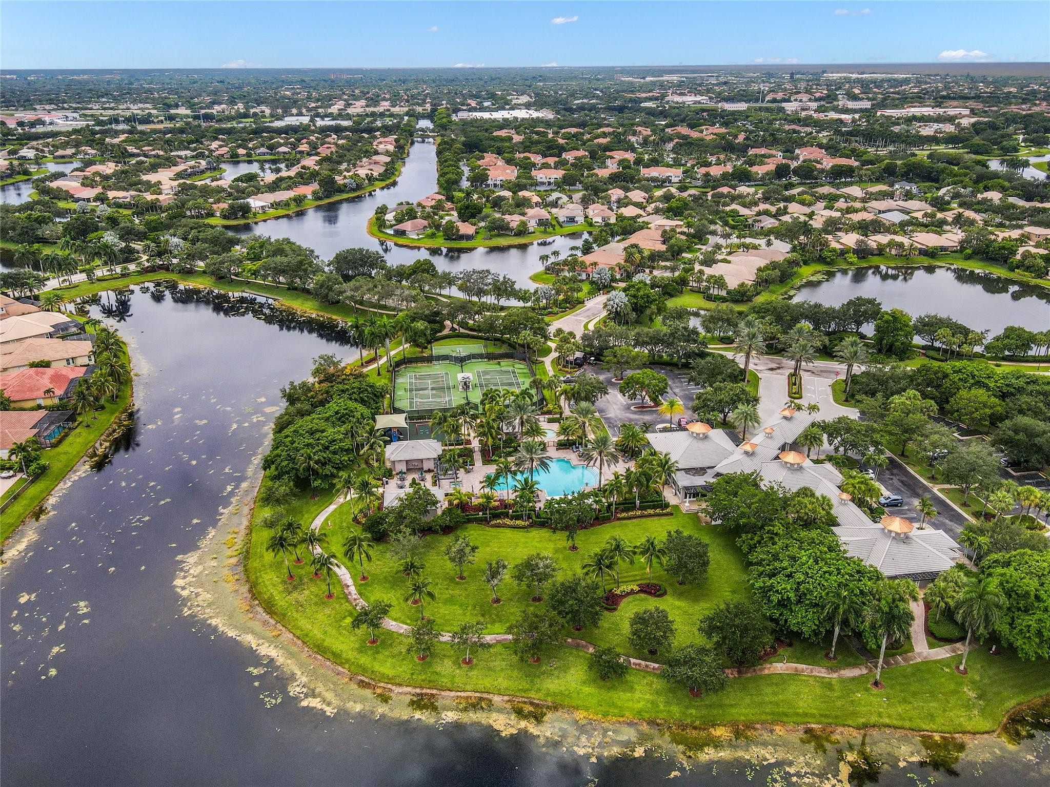 PARKLAND ISLES - Residential