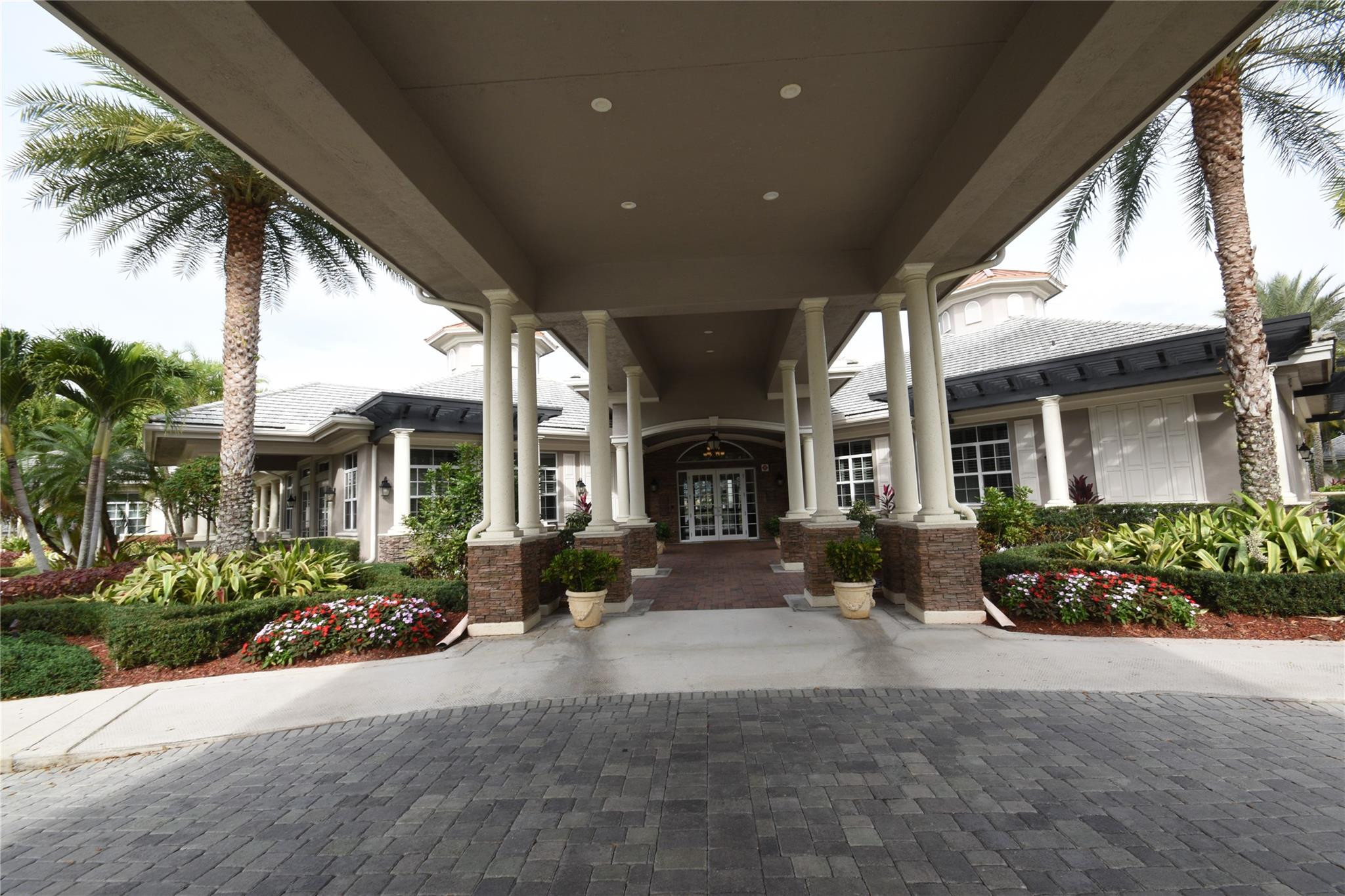 PARKLAND ISLES - Residential