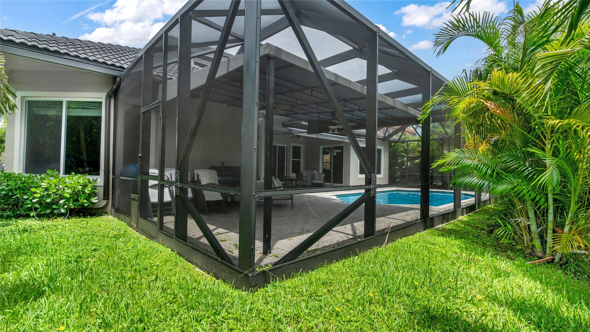 PARKLAND ISLES - Residential