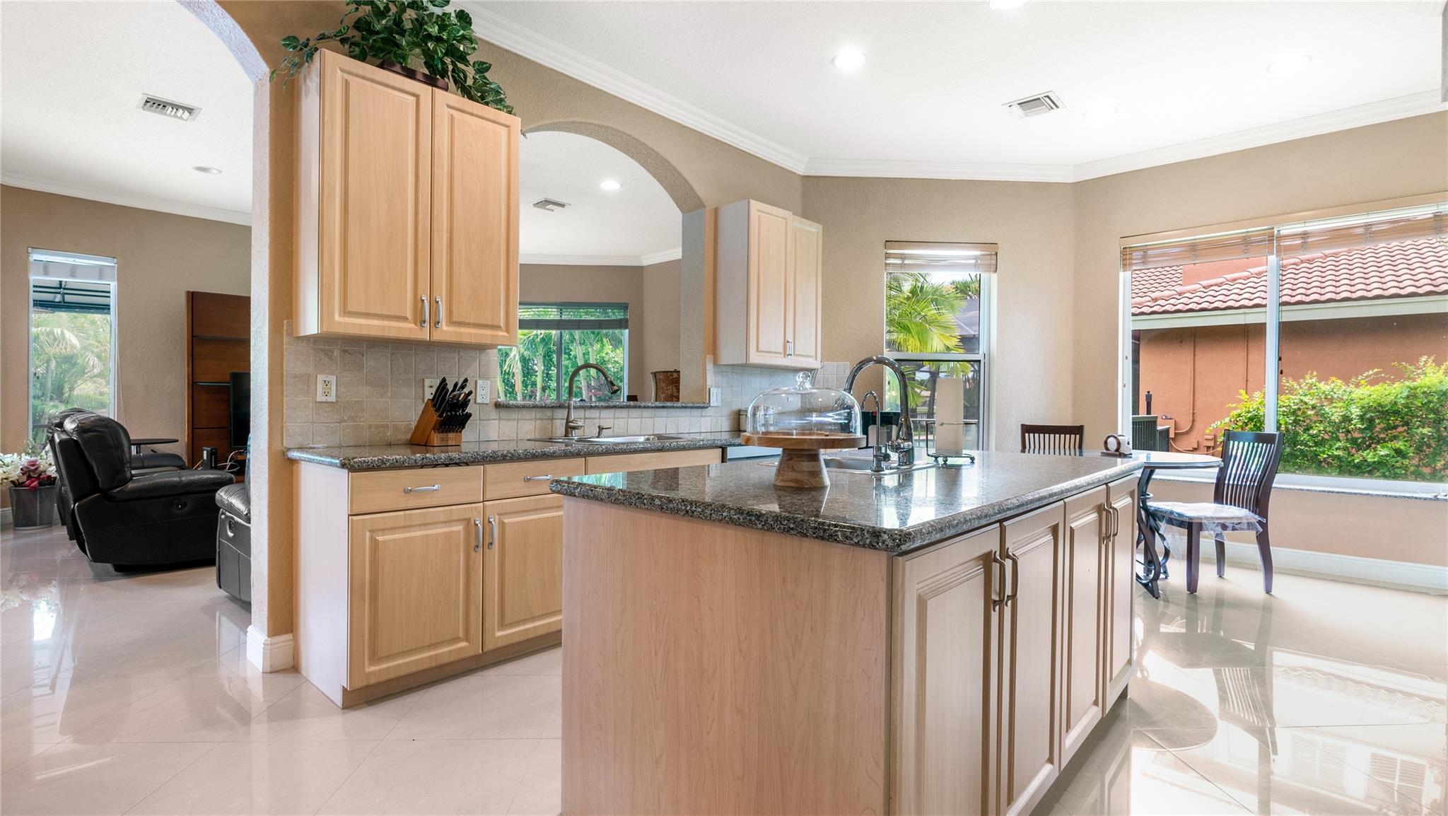 PARKLAND ISLES - Residential