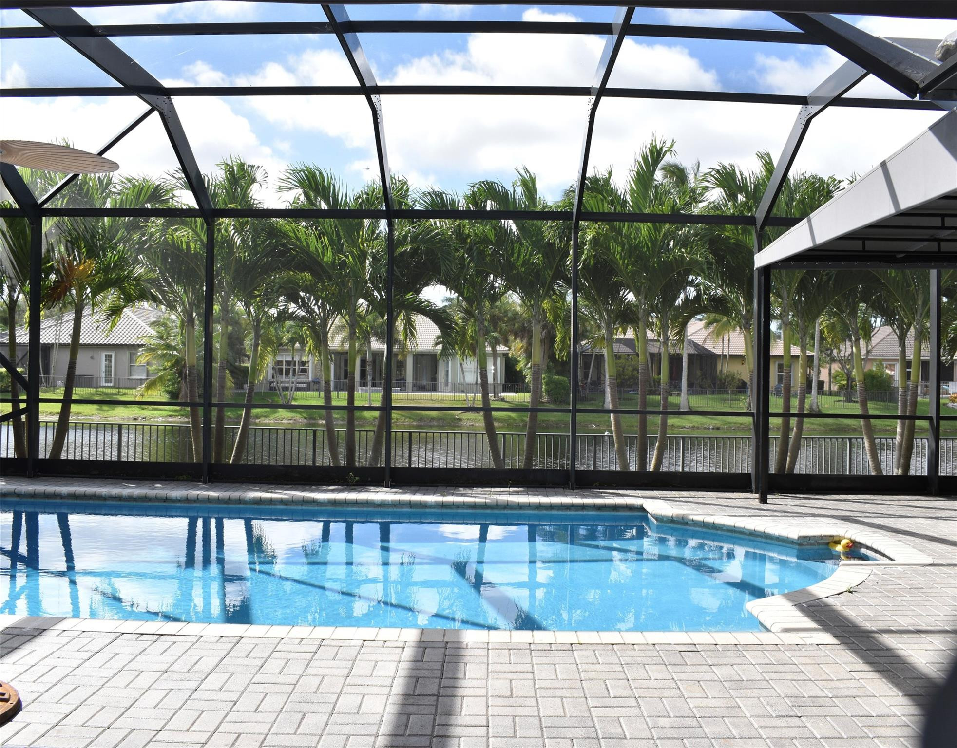 PARKLAND ISLES - Residential