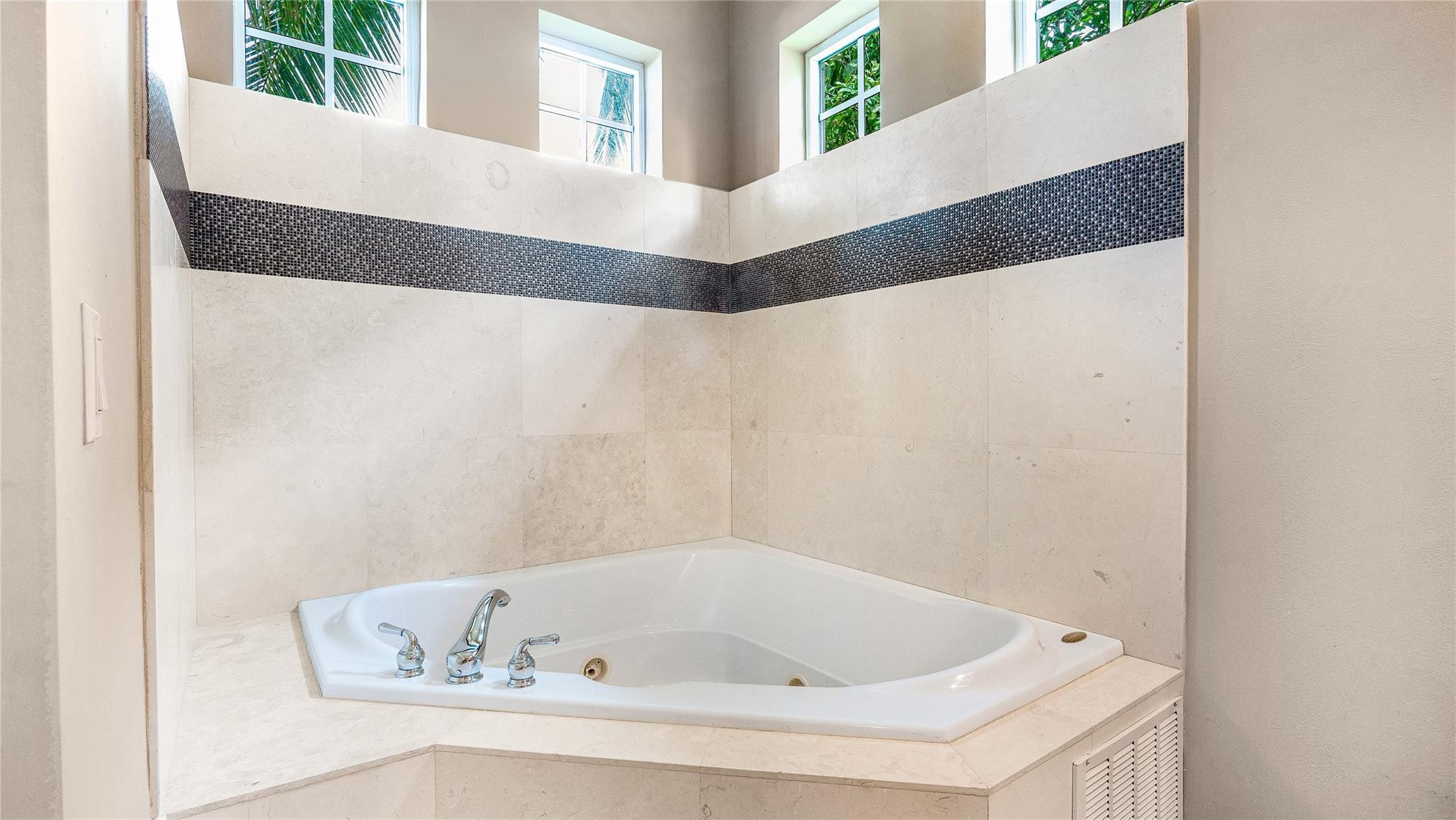 PARKLAND ISLES - Residential