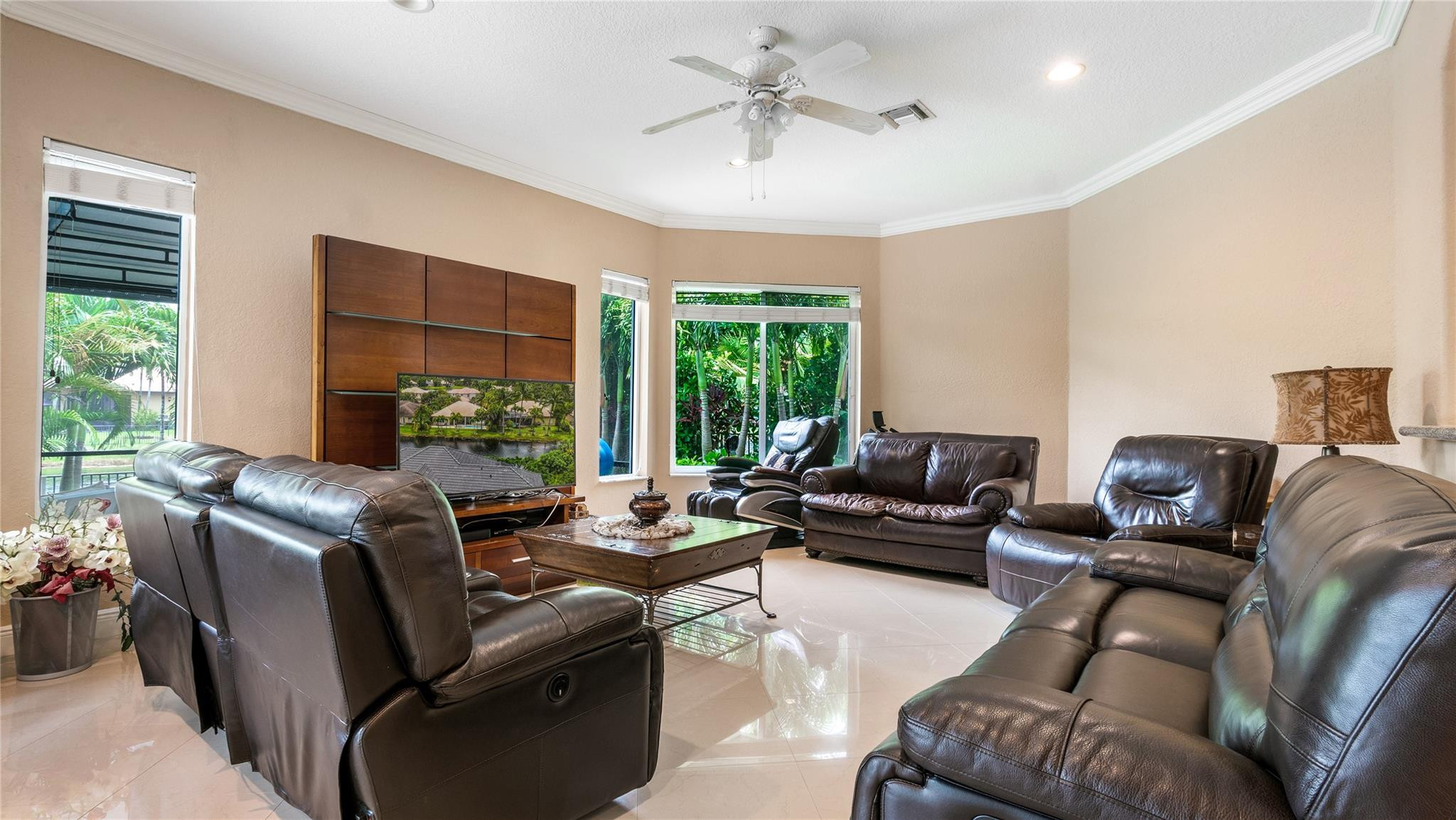 PARKLAND ISLES - Residential