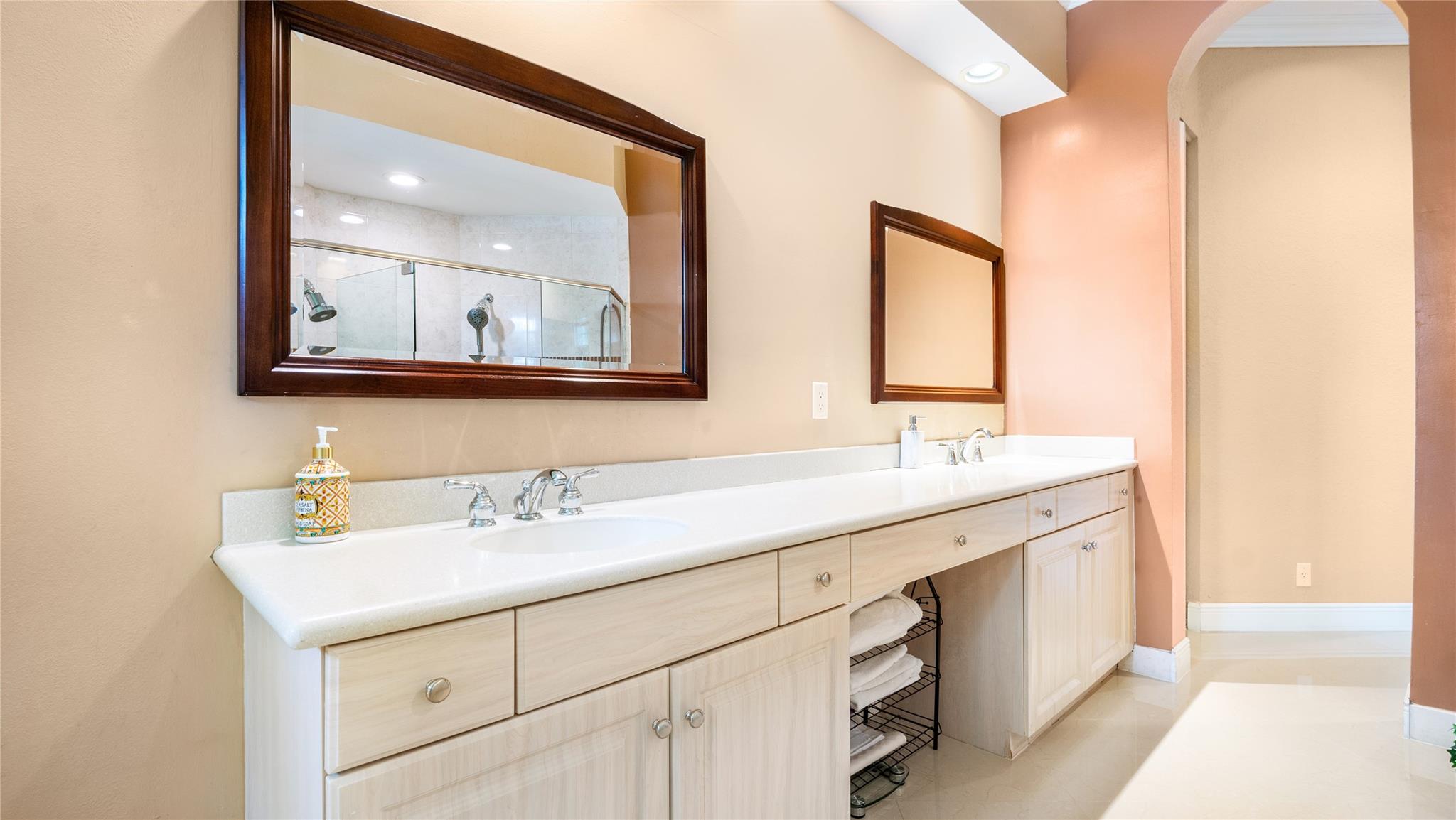 PARKLAND ISLES - Residential