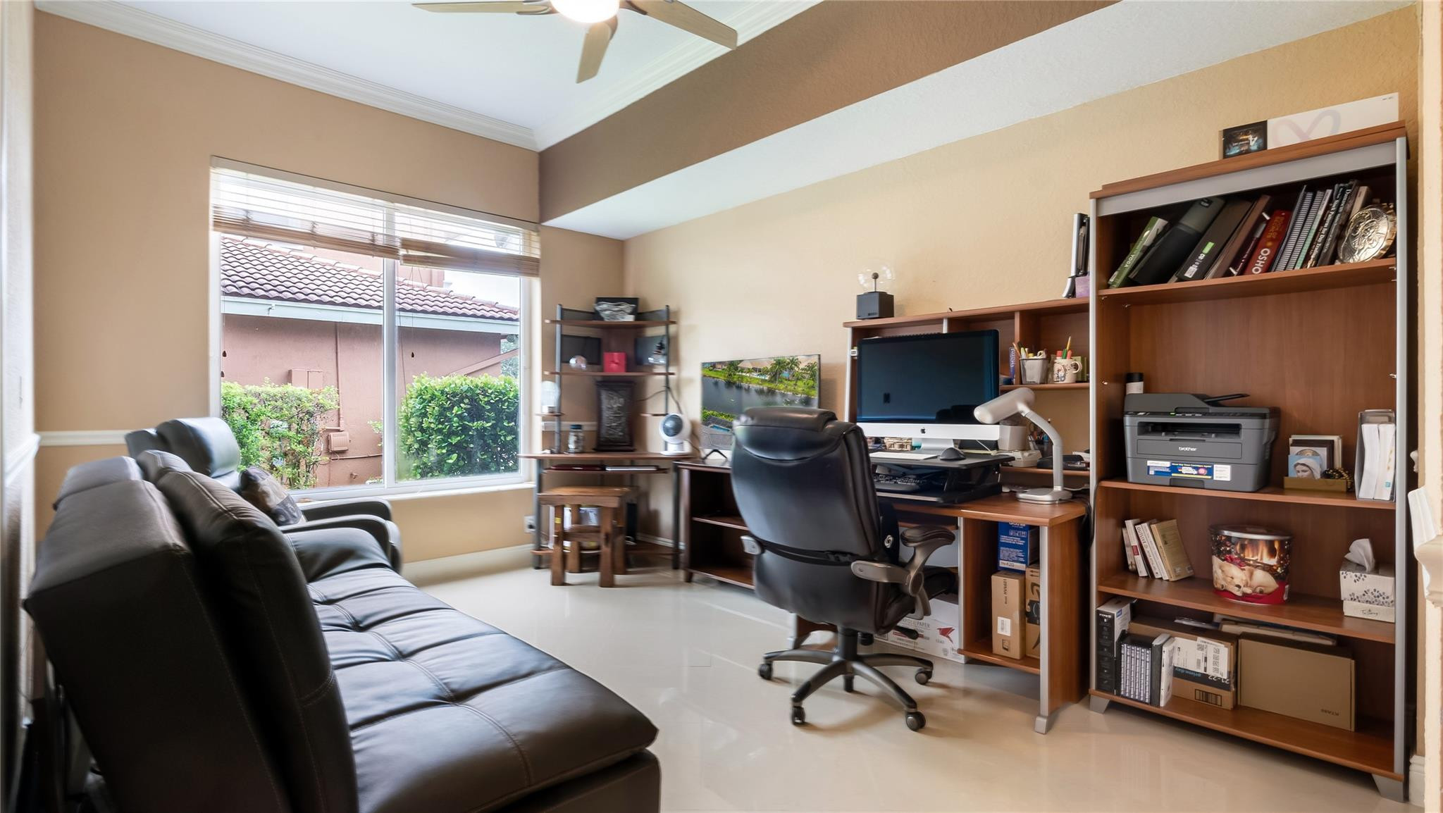 PARKLAND ISLES - Residential