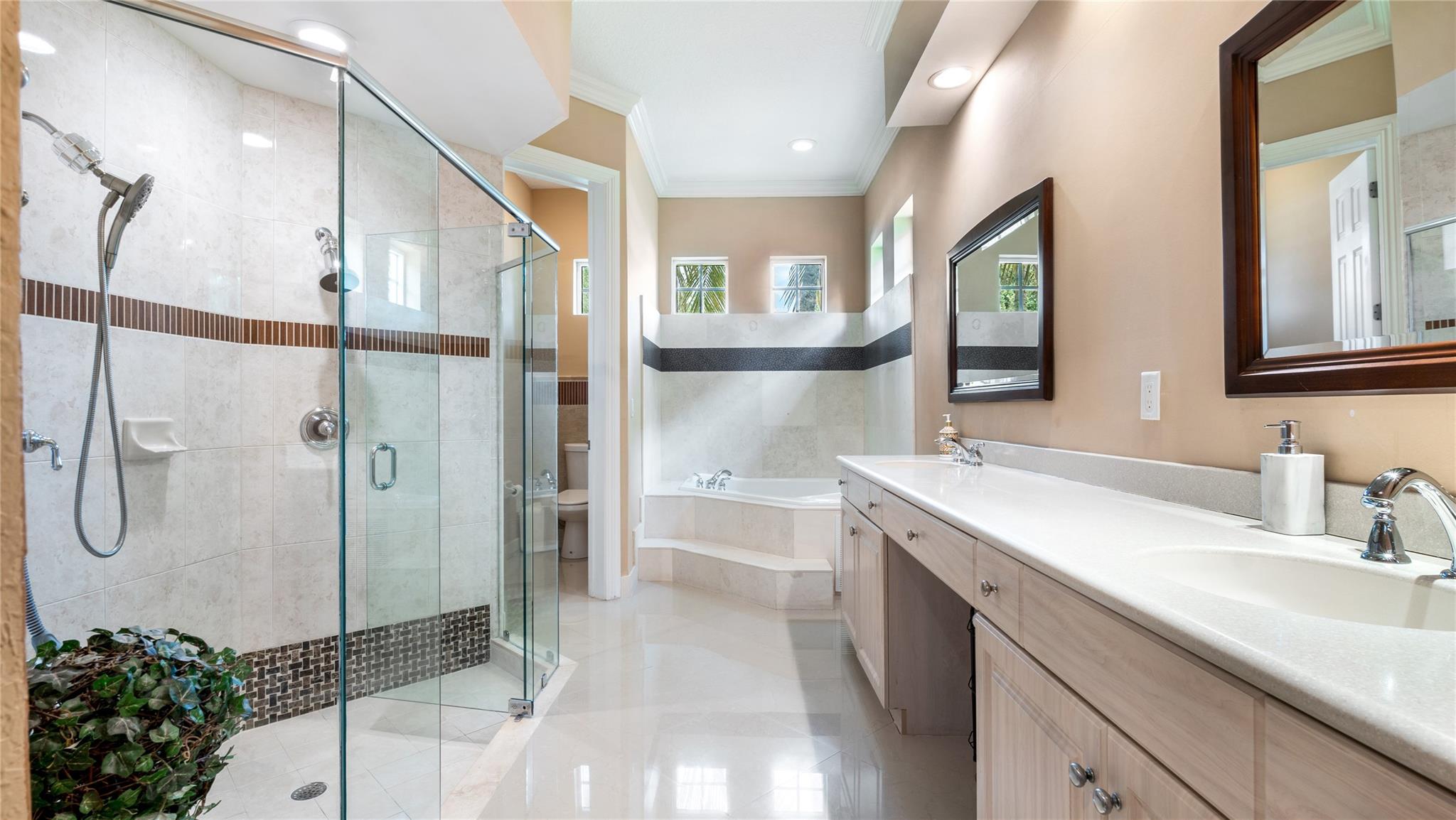 PARKLAND ISLES - Residential