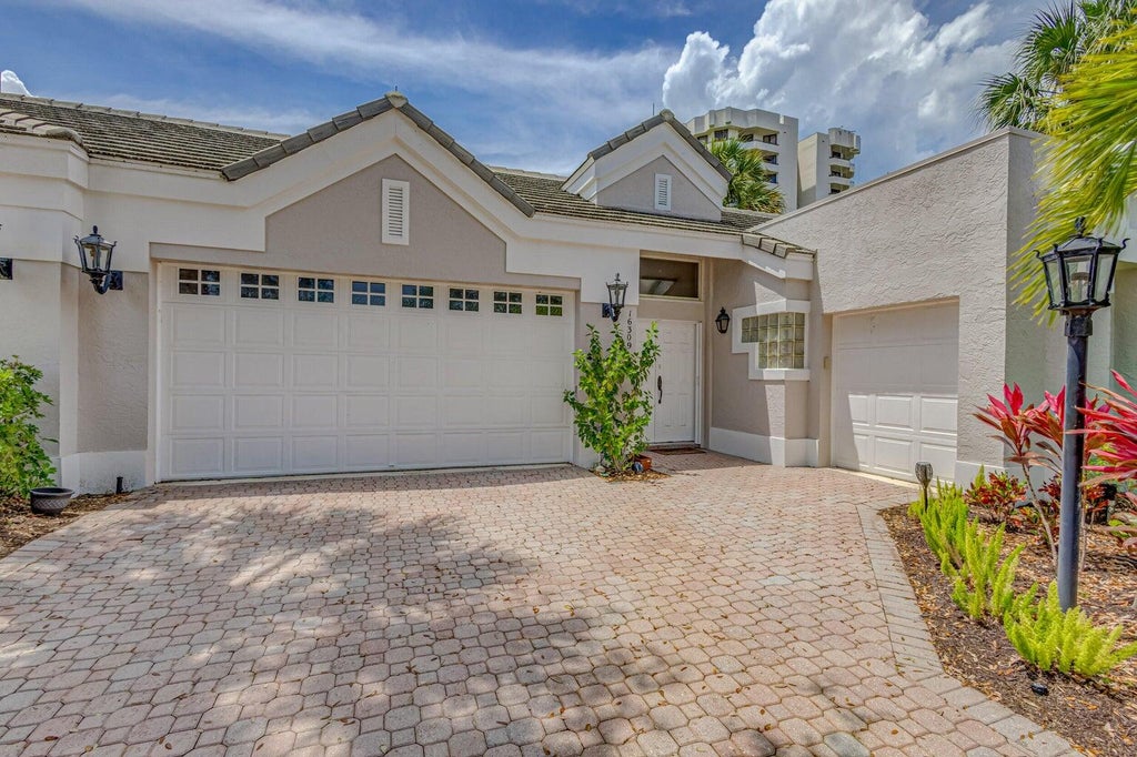 Photo of 16309 Port Dickinson Drive, Jupiter, FL 33477 (MLS # R11038500)