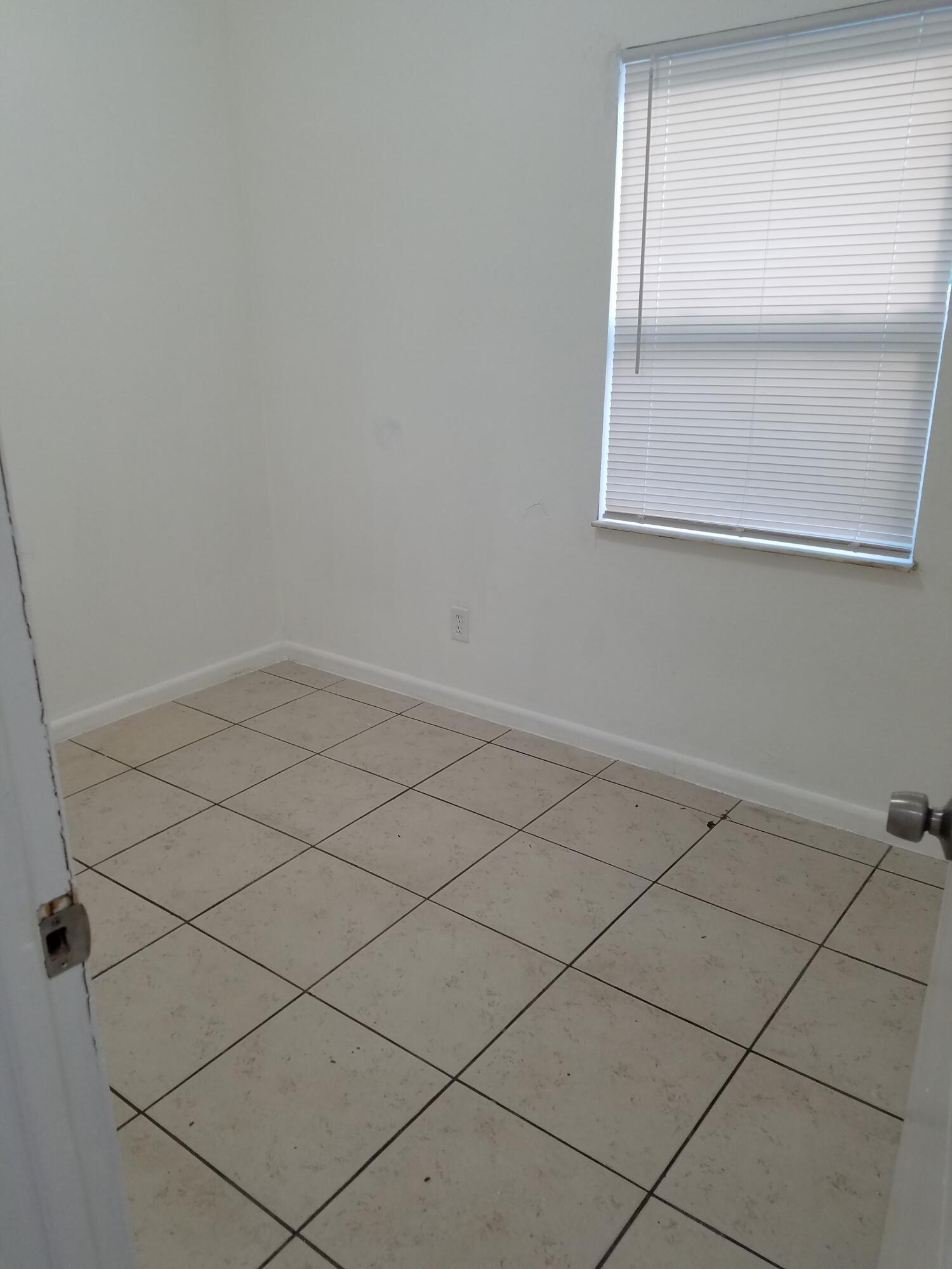 WASHINGTON HEIGHTS - Residential Lease