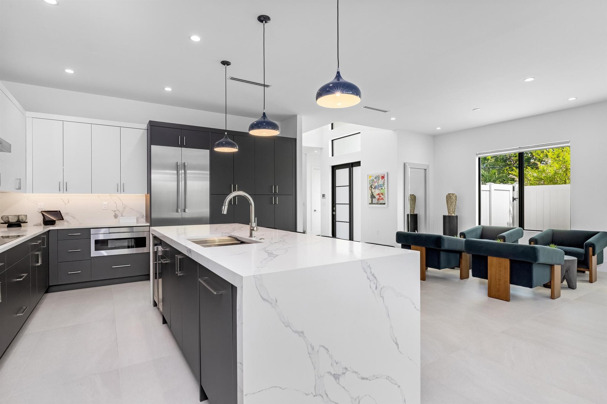 DELRAY MANORS - Residential