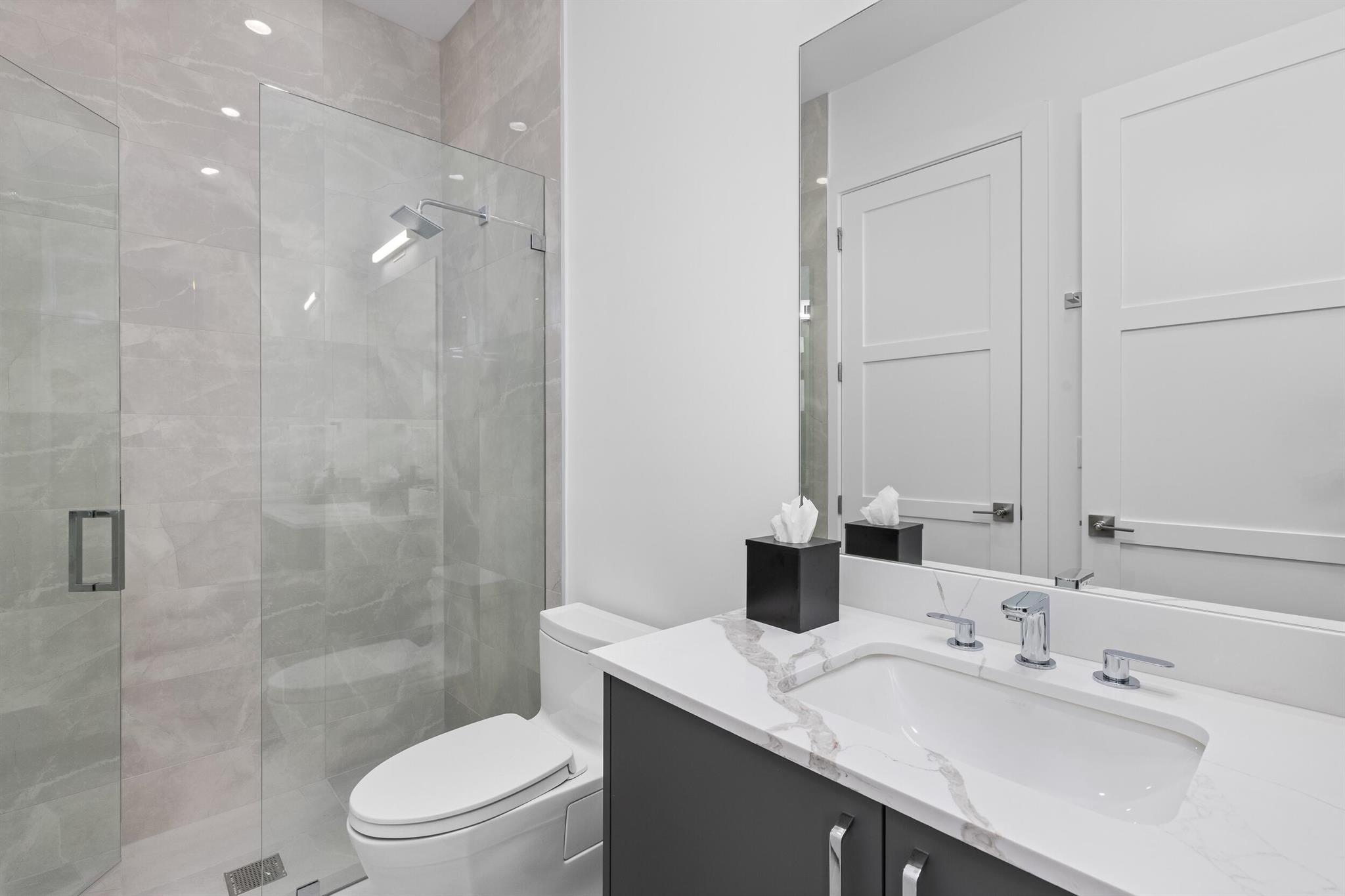 DELRAY MANORS - Residential