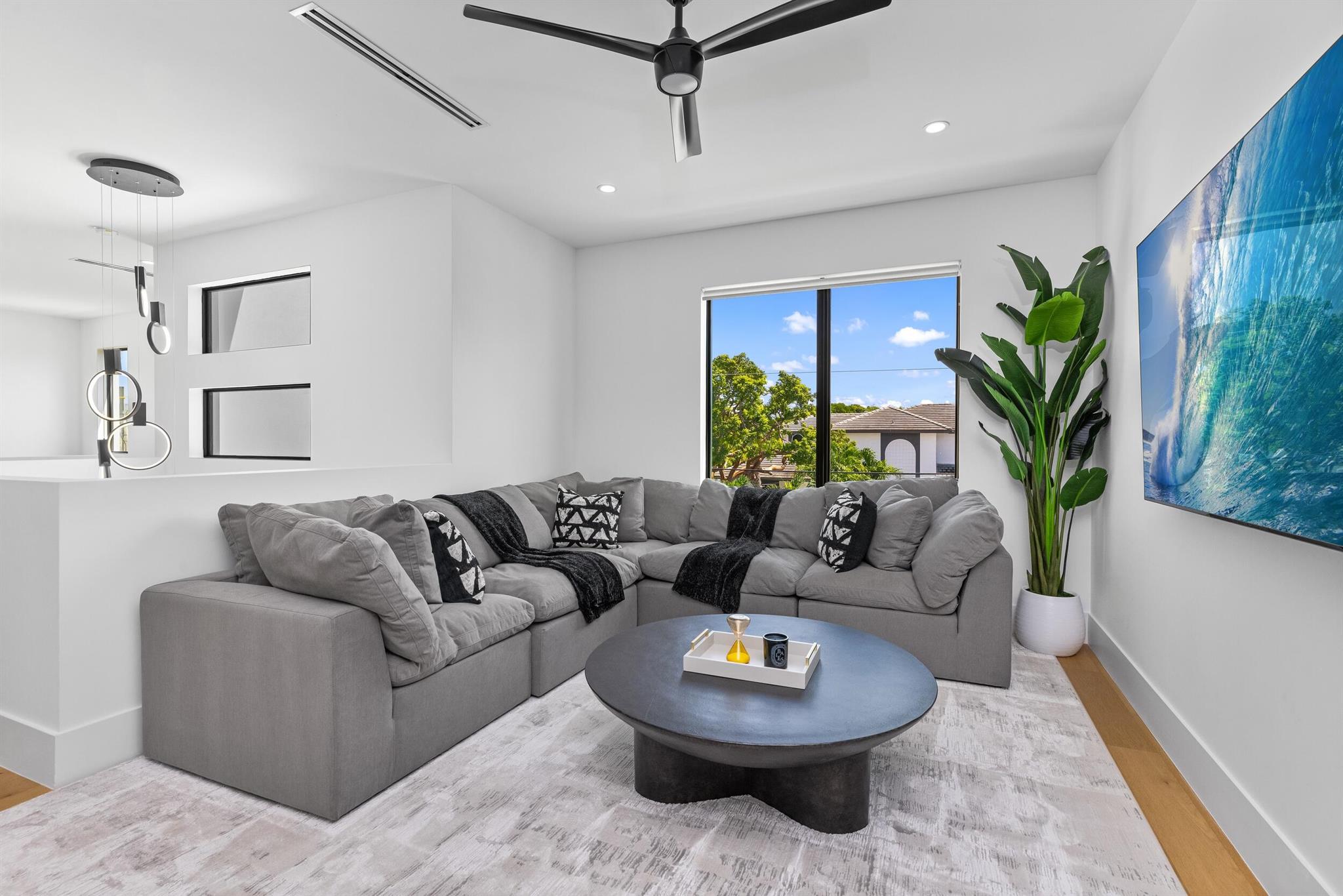 DELRAY MANORS - Residential