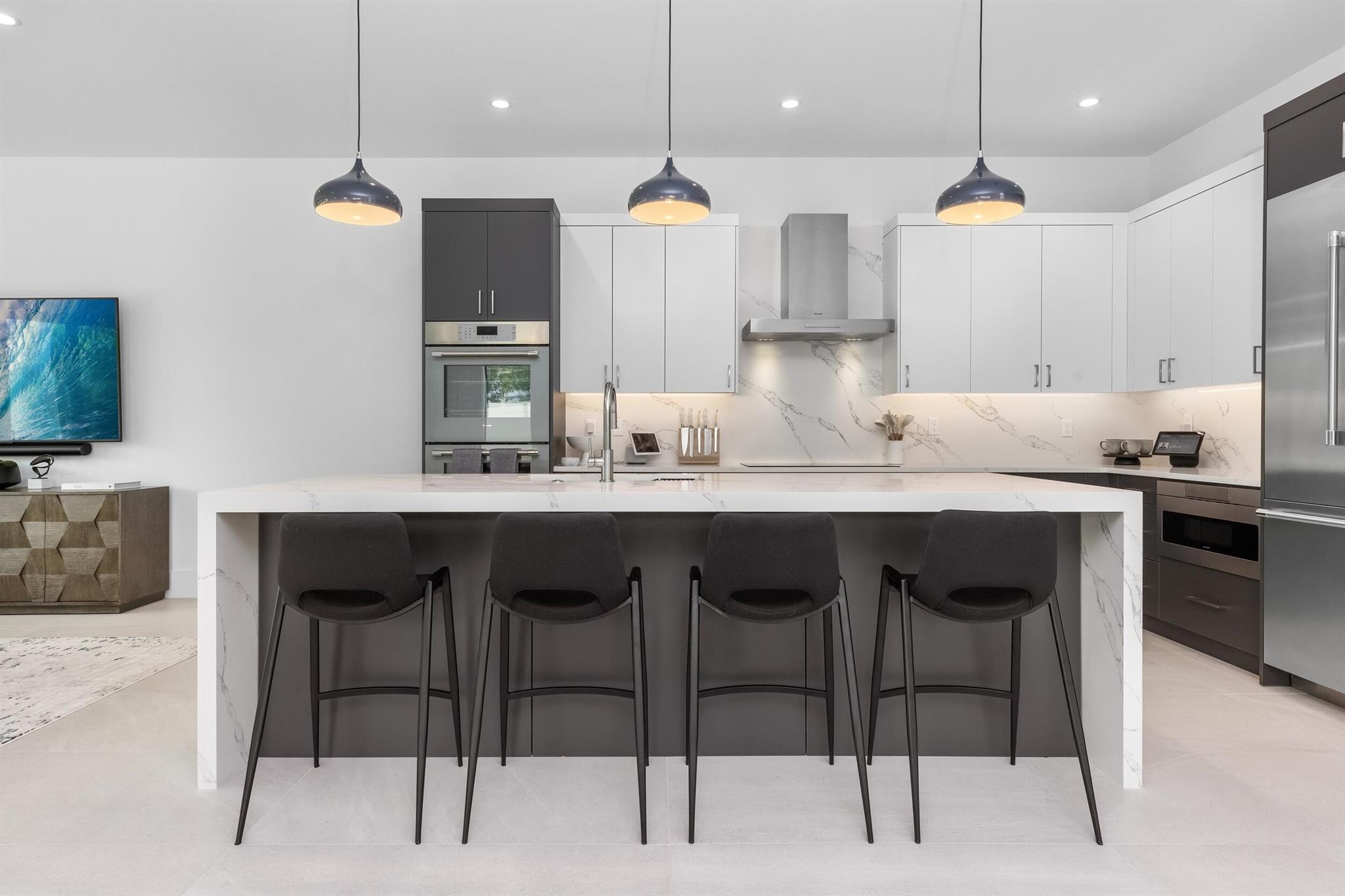 DELRAY MANORS - Residential