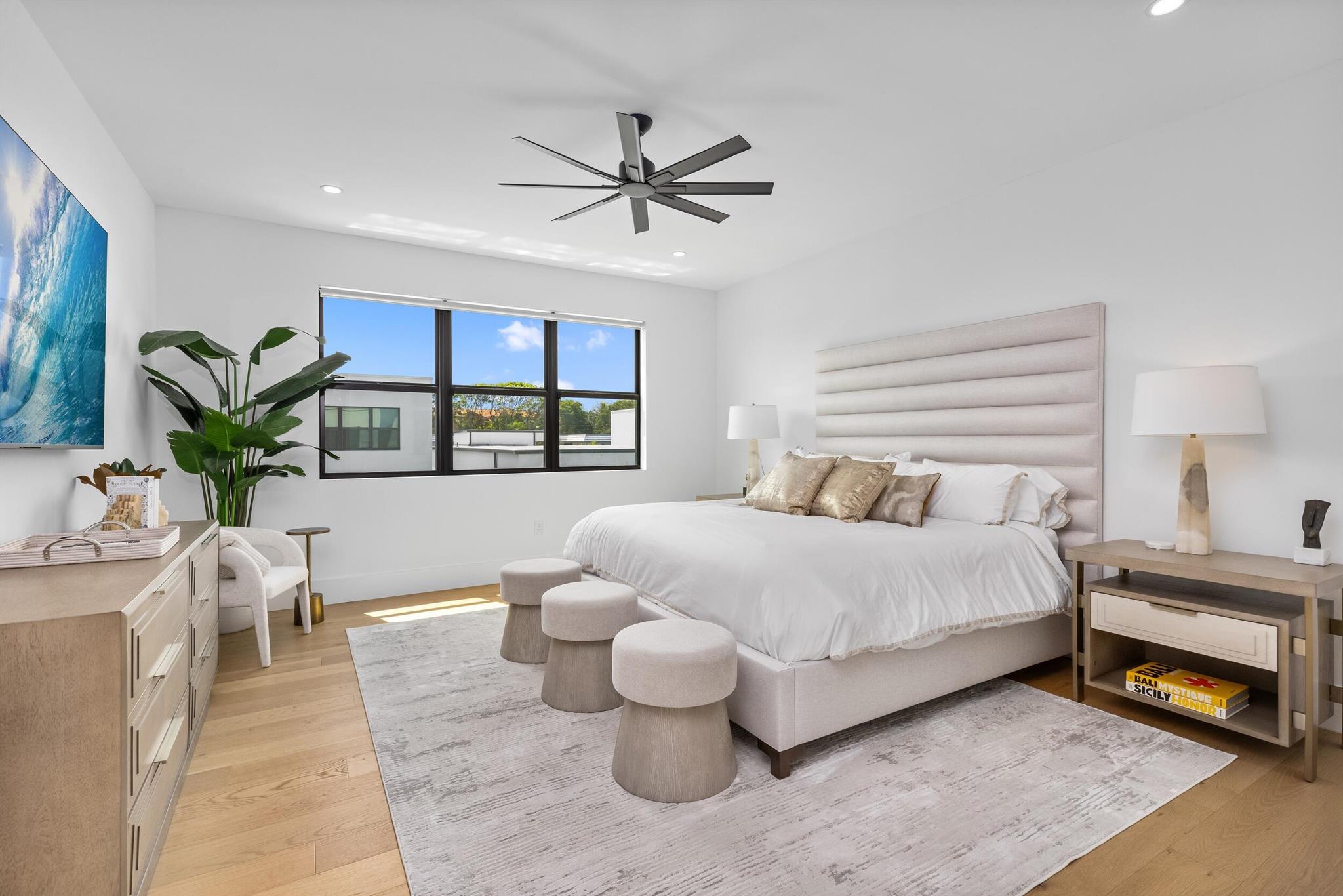 DELRAY MANORS - Residential