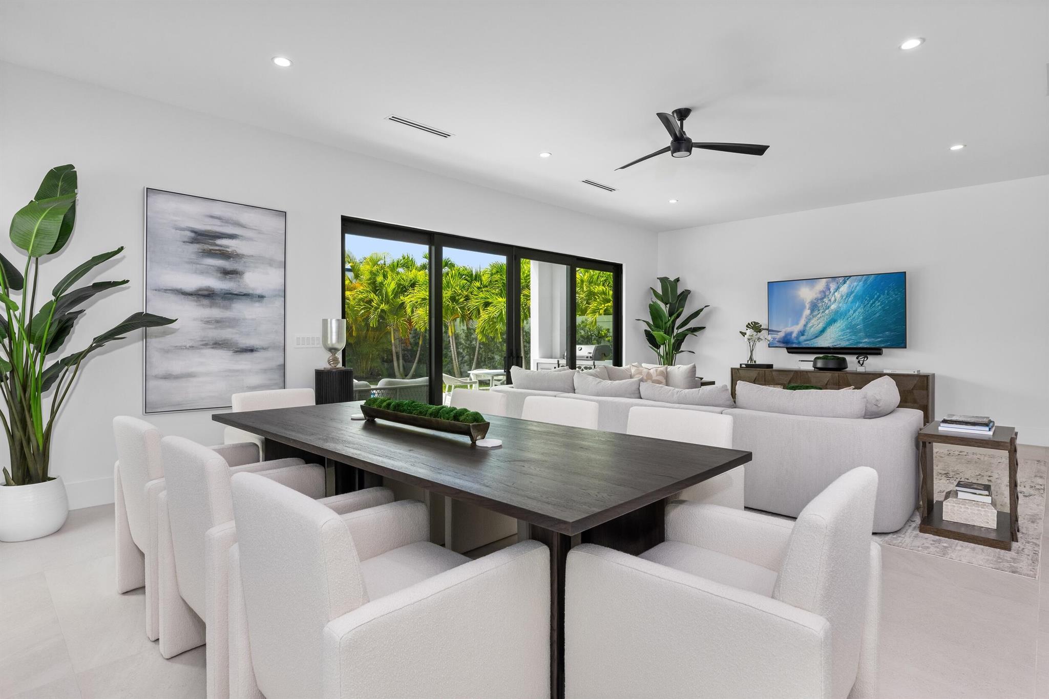 DELRAY MANORS - Residential
