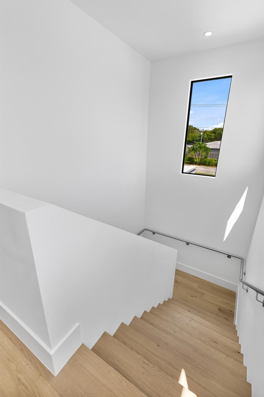 DELRAY MANORS - Residential