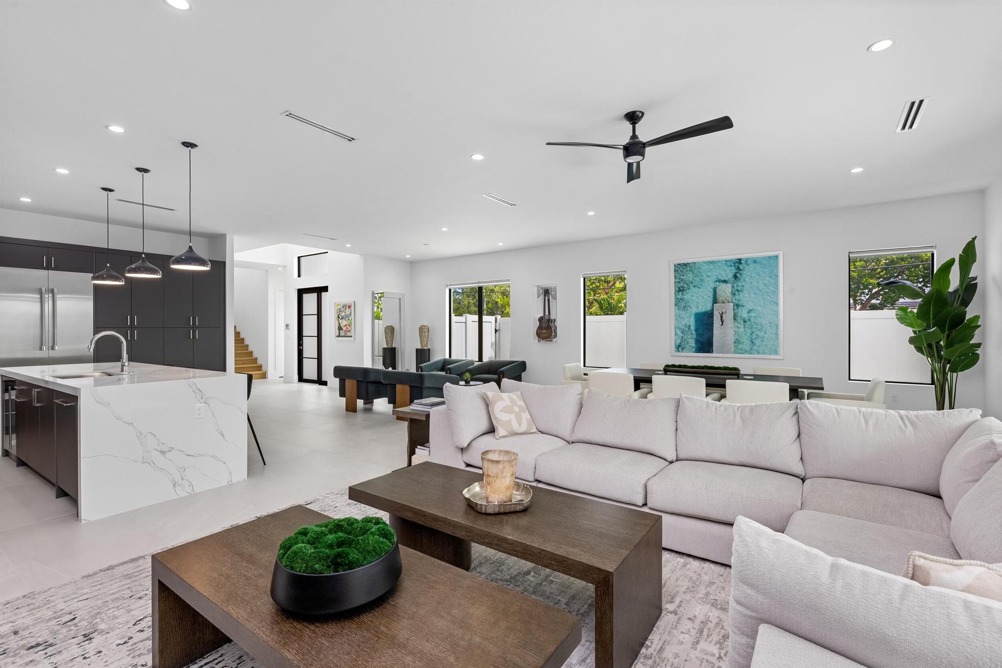DELRAY MANORS - Residential