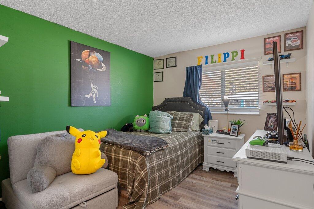 PINECREST ESTATES UNIT 1 - Residential